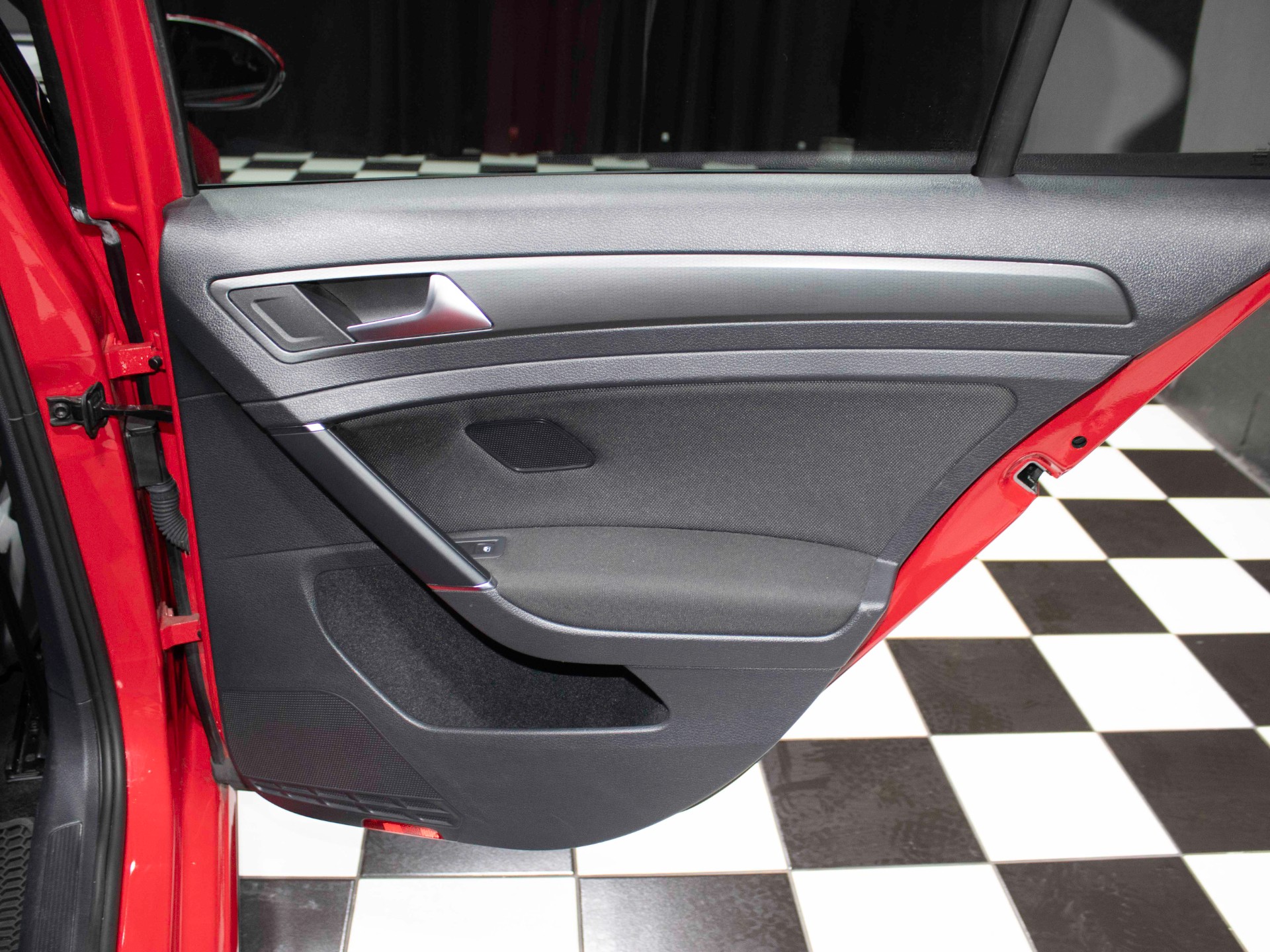 2019 Volkswagen Golf GTI 27