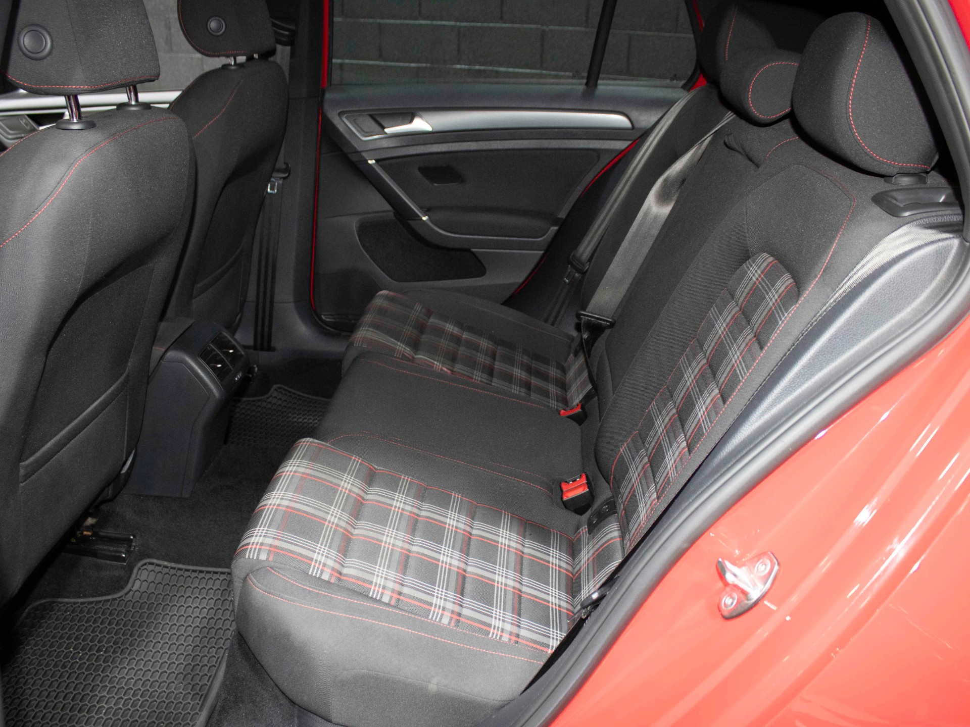 2019 Volkswagen Golf GTI 32