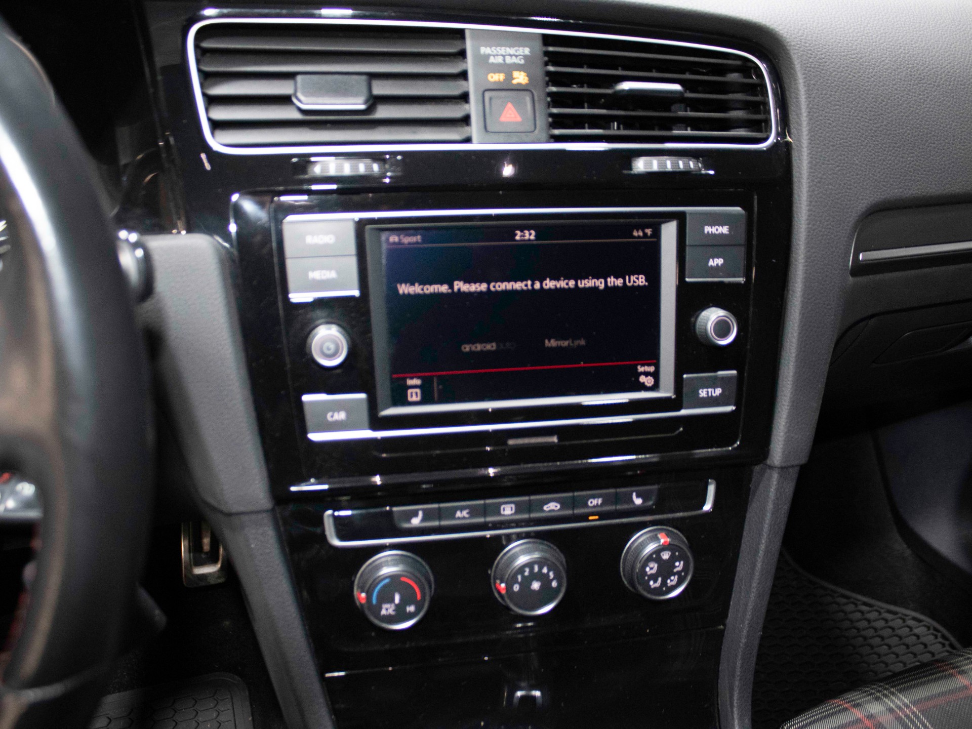 2019 Volkswagen Golf GTI 37