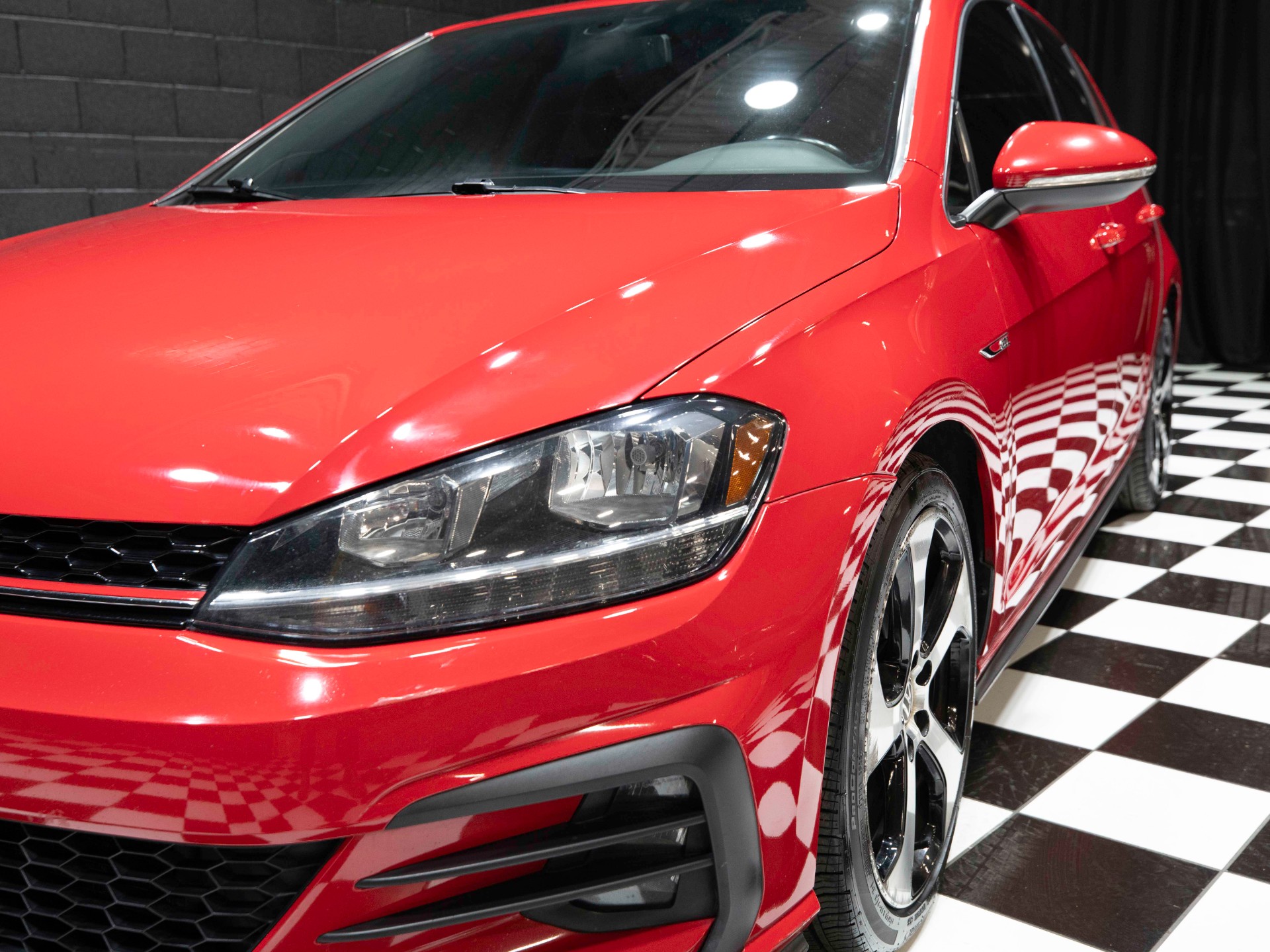 2019 Volkswagen Golf GTI 8