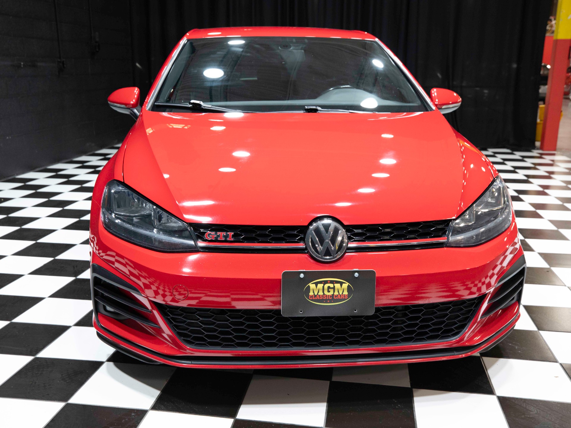 2019 Volkswagen Golf GTI 9