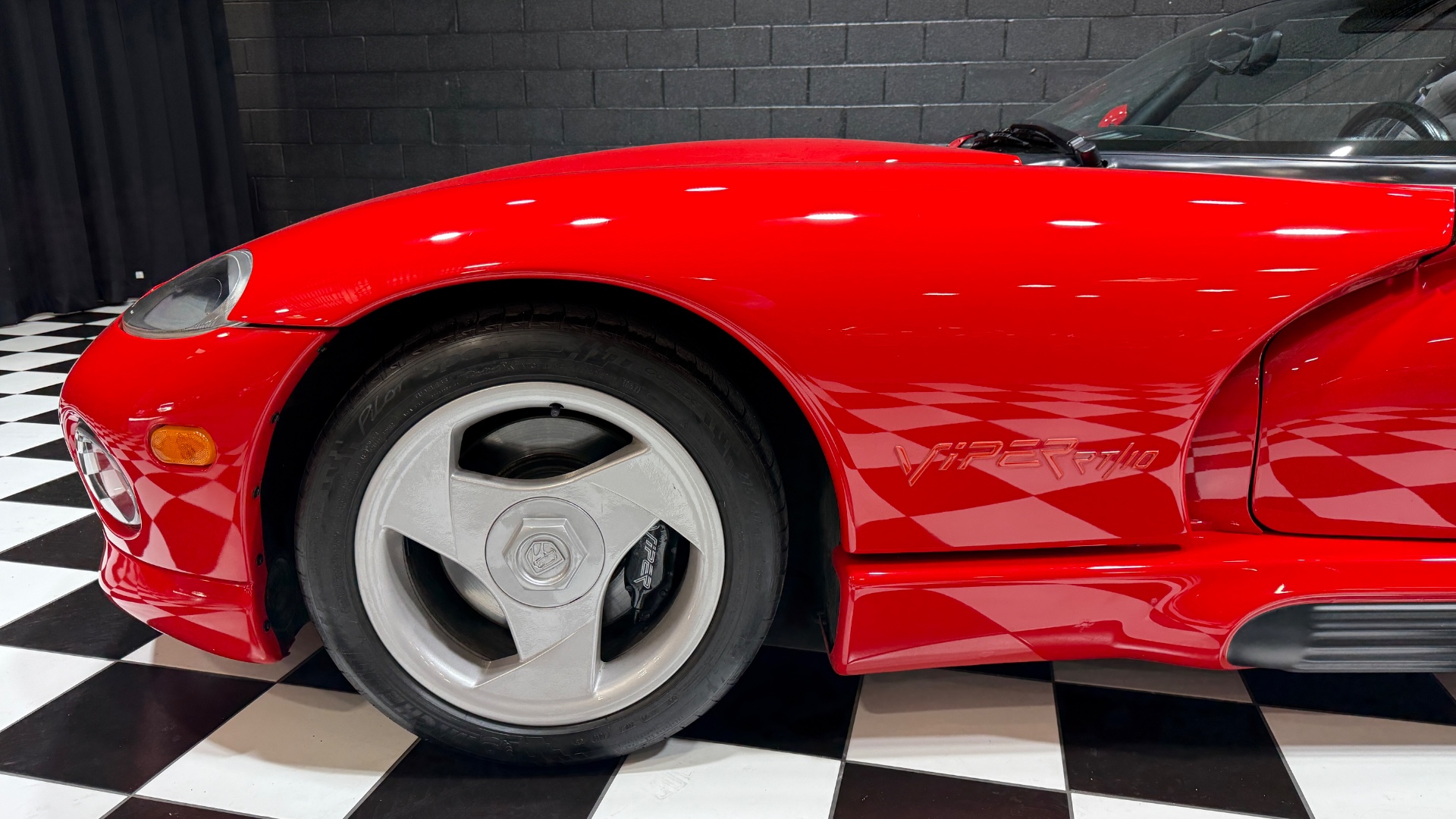 1992 Dodge Viper 21