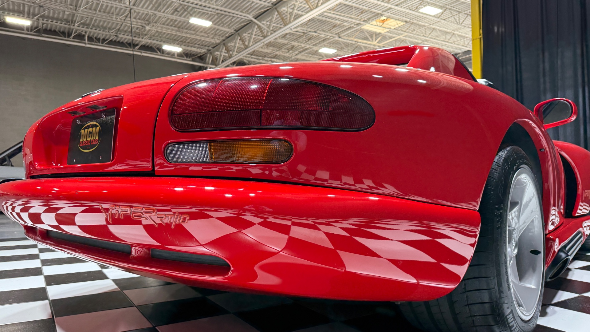 1992 Dodge Viper 31