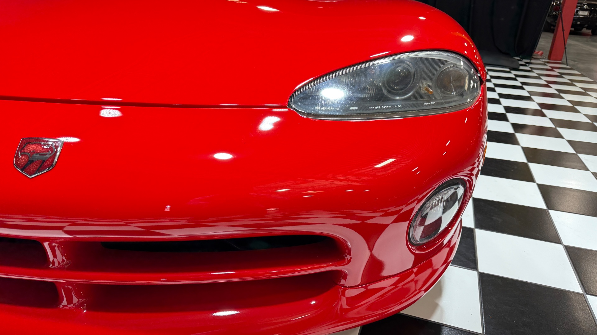 1992 Dodge Viper 38