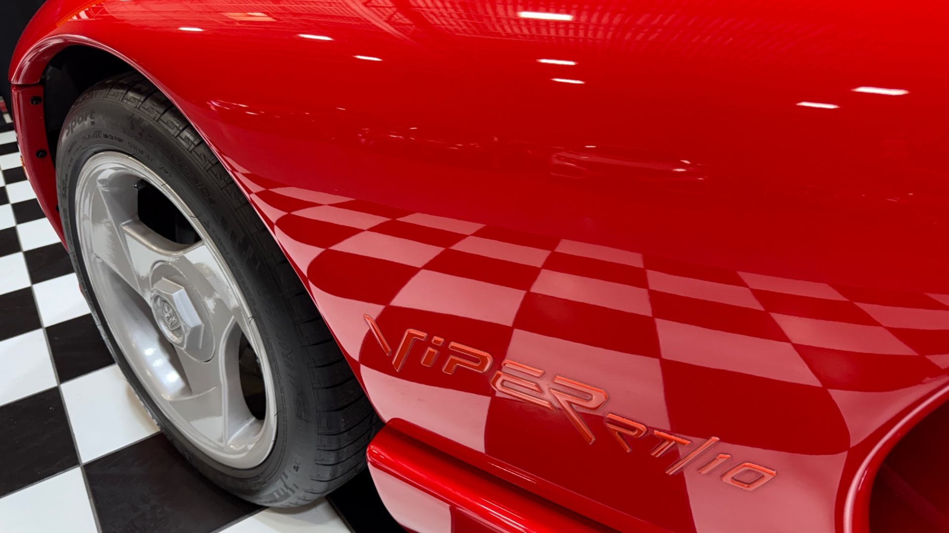 1992 Dodge Viper 54