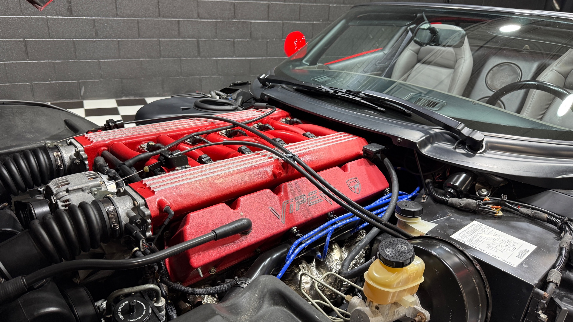 1992 Dodge Viper 85