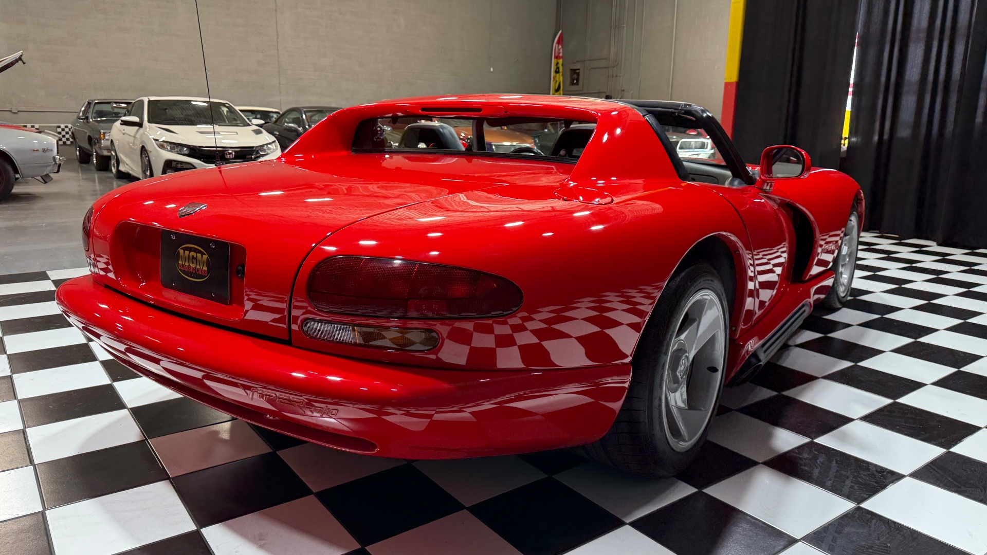 1992 Dodge Viper 10