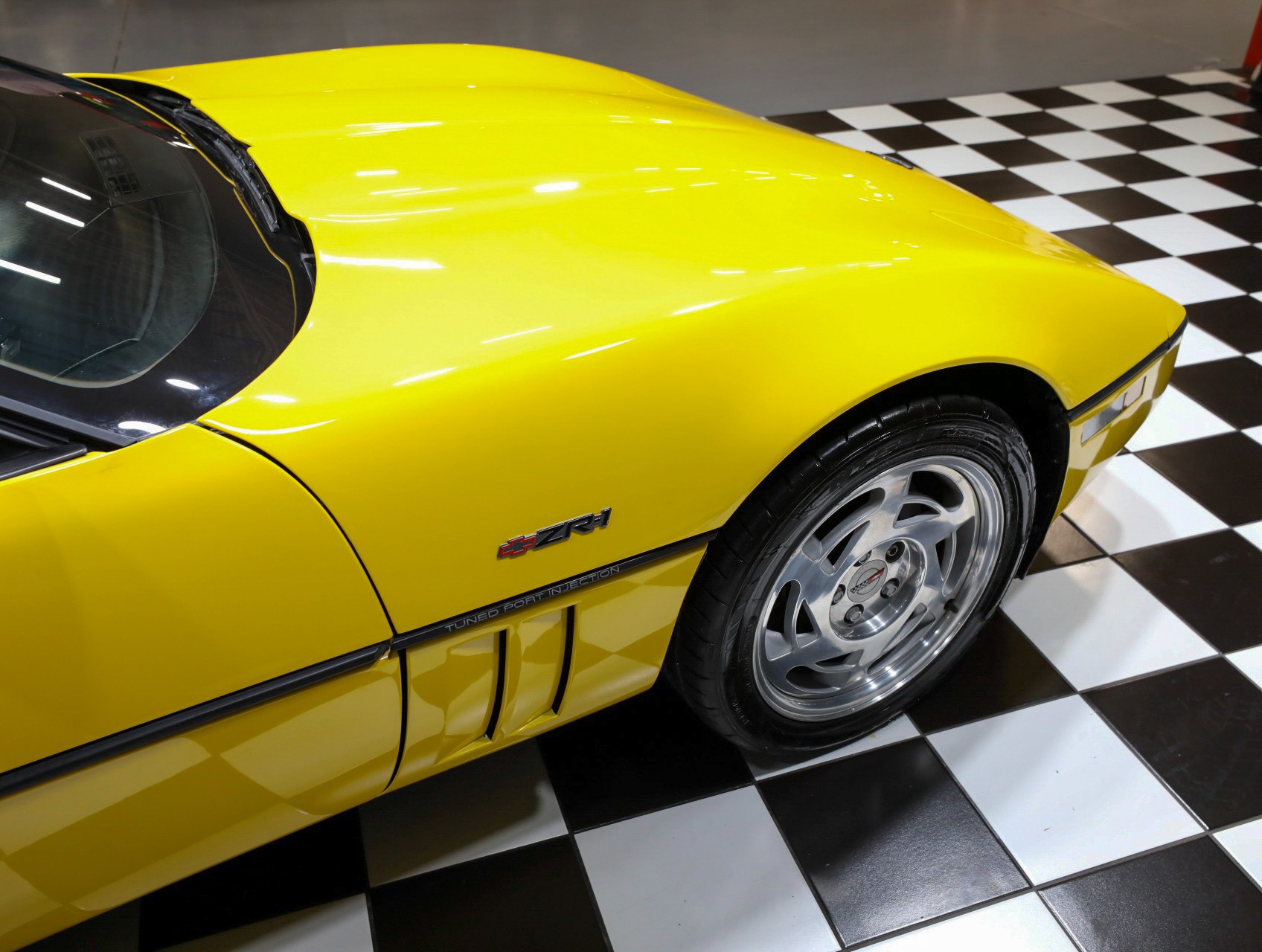 1990 Chevrolet Corvette 16