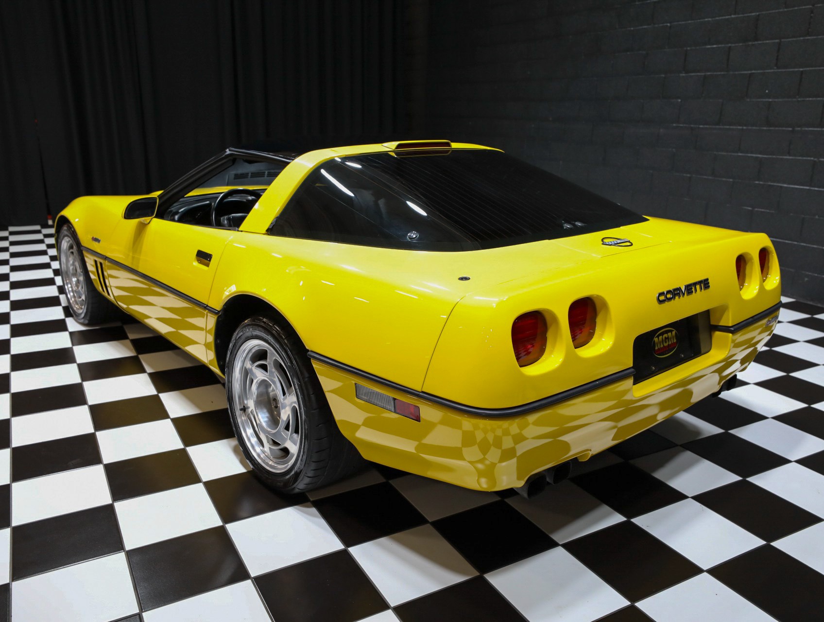 1990 Chevrolet Corvette 27