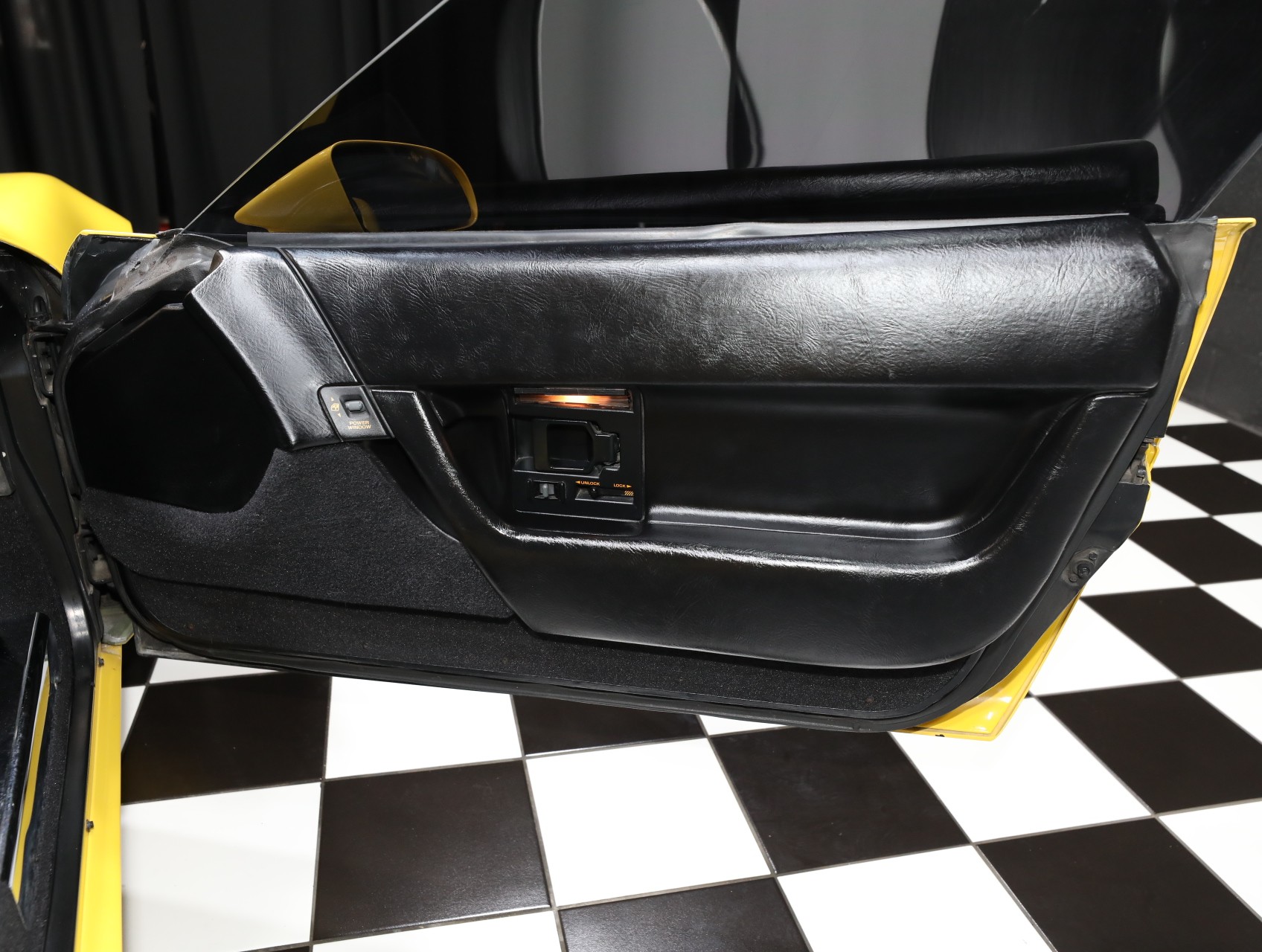 1990 Chevrolet Corvette 36