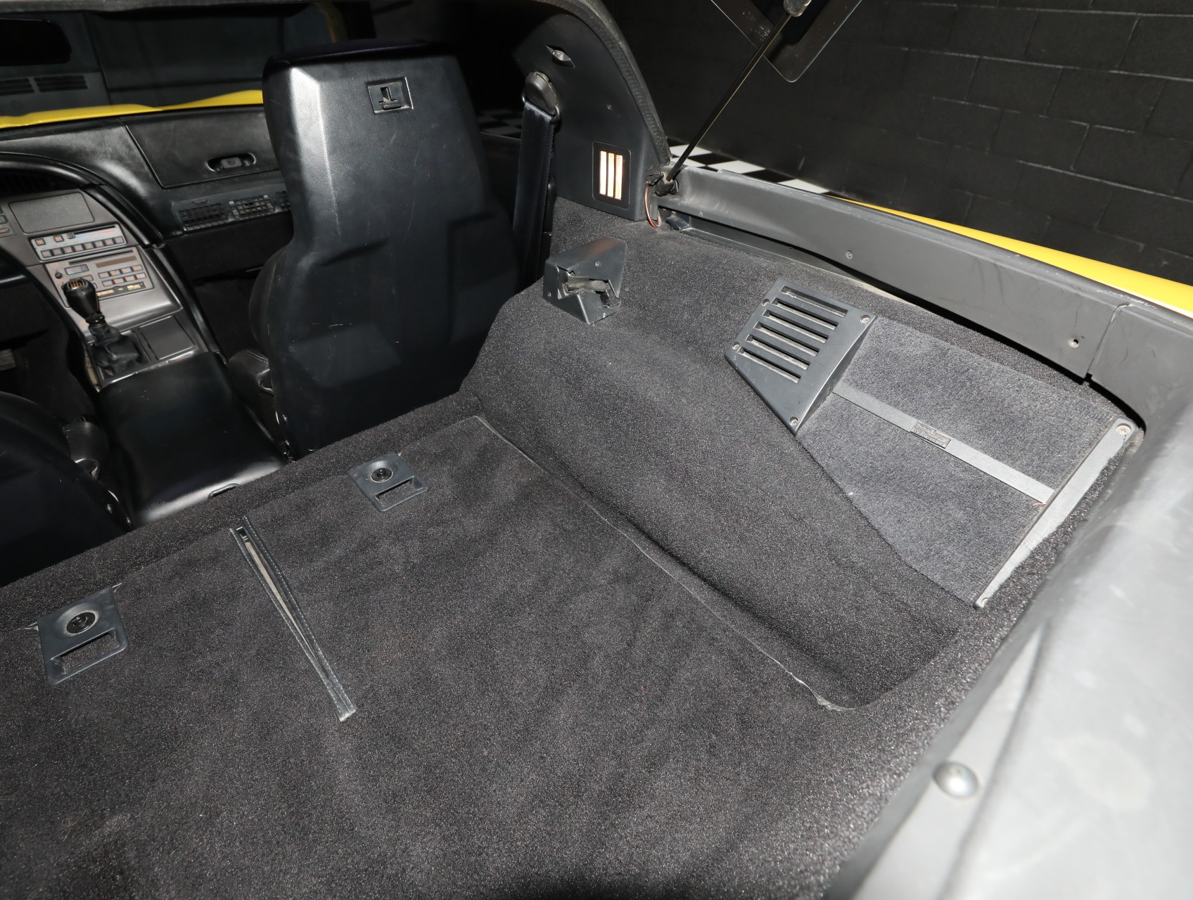 1990 Chevrolet Corvette 43