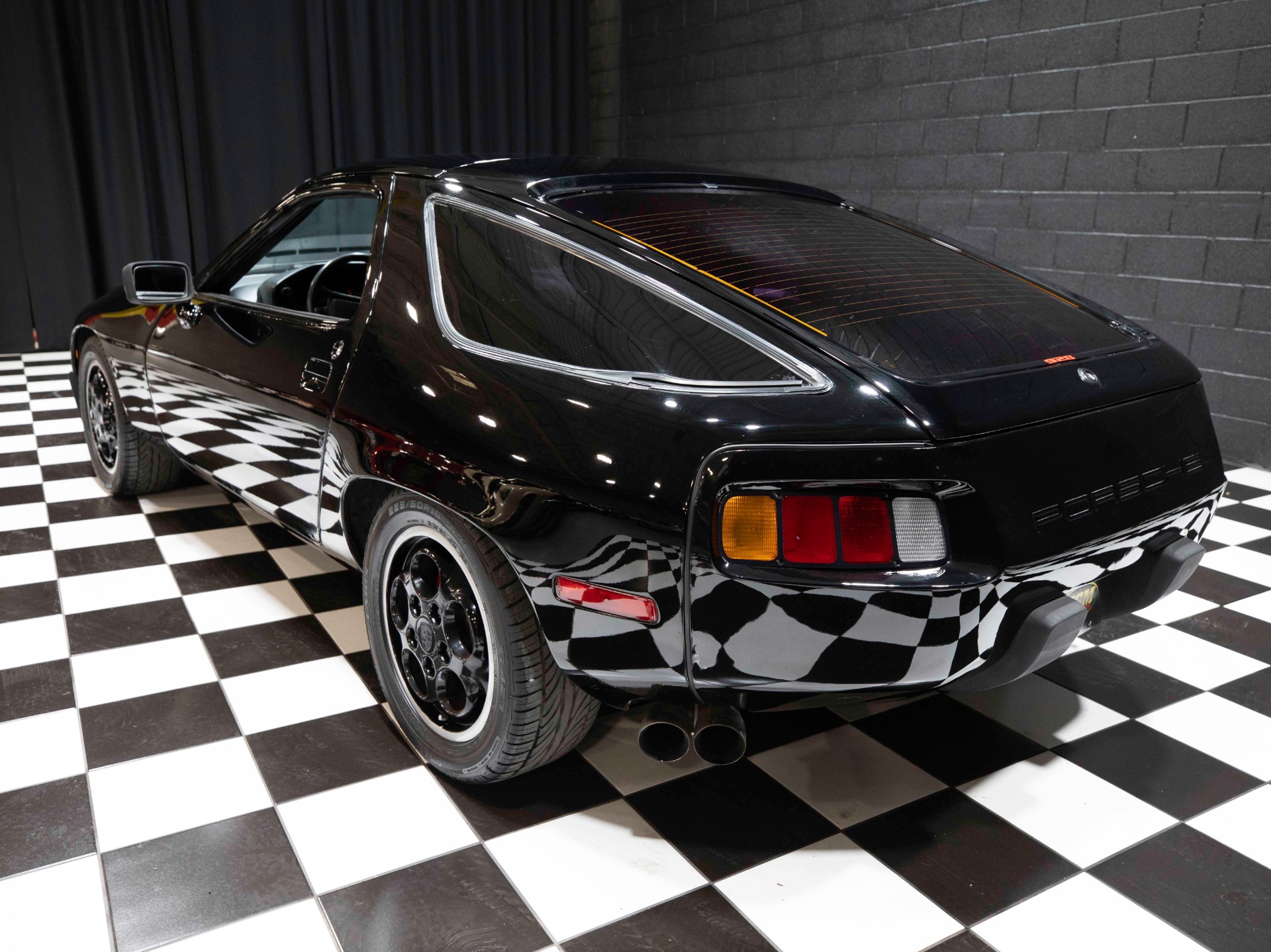 1979 Porsche 928 23