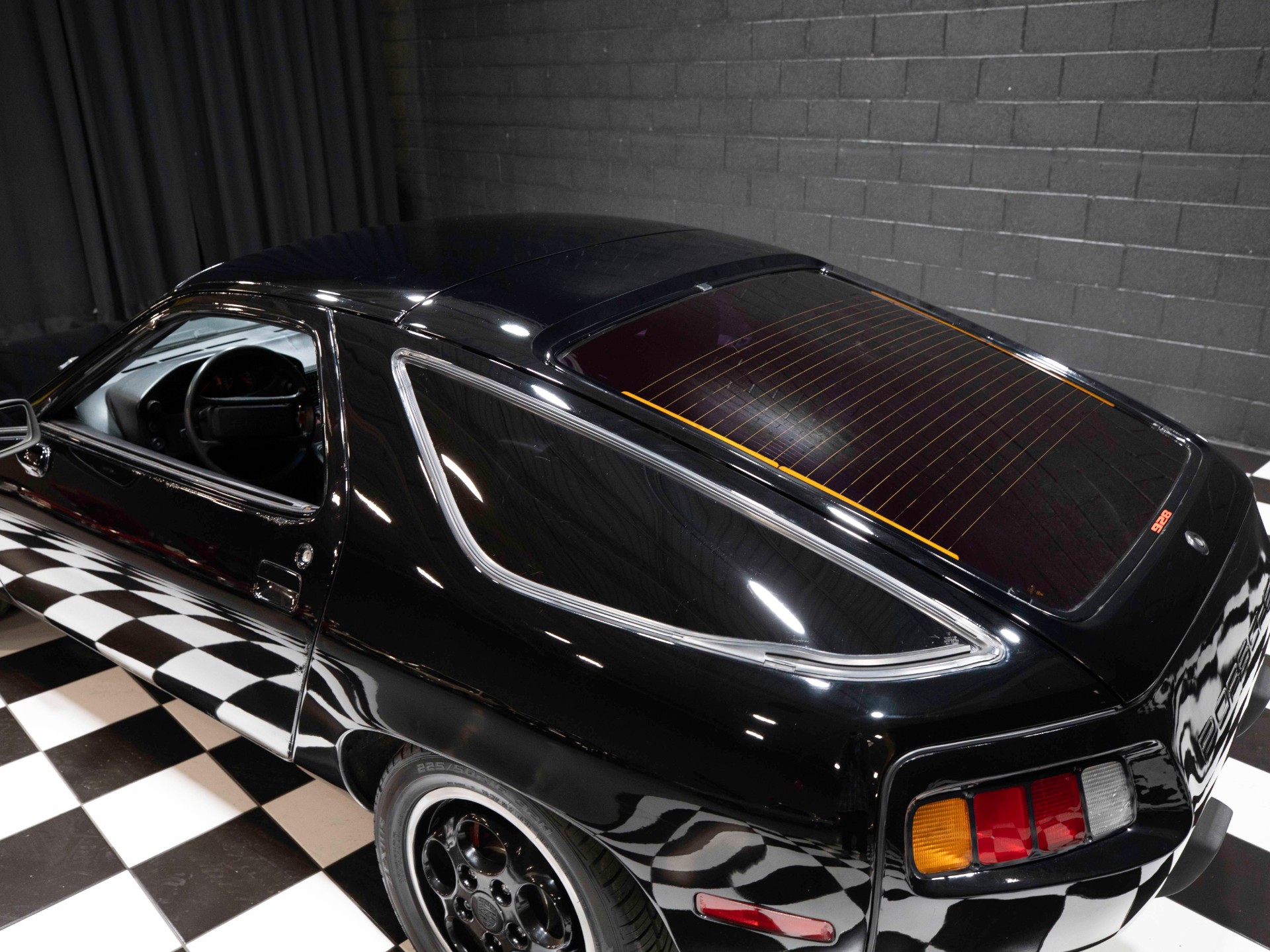 1979 Porsche 928 25