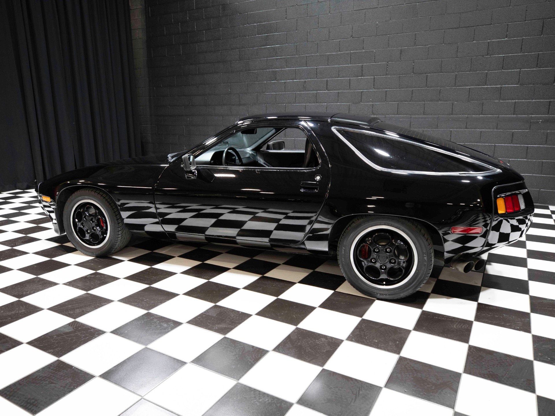 1979 Porsche 928 26
