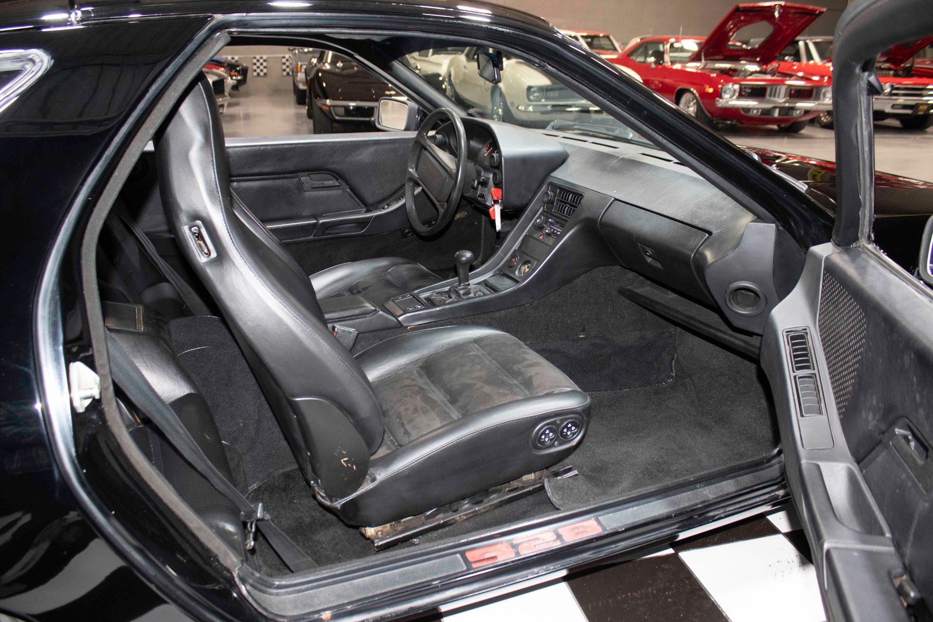 1979 Porsche 928 32