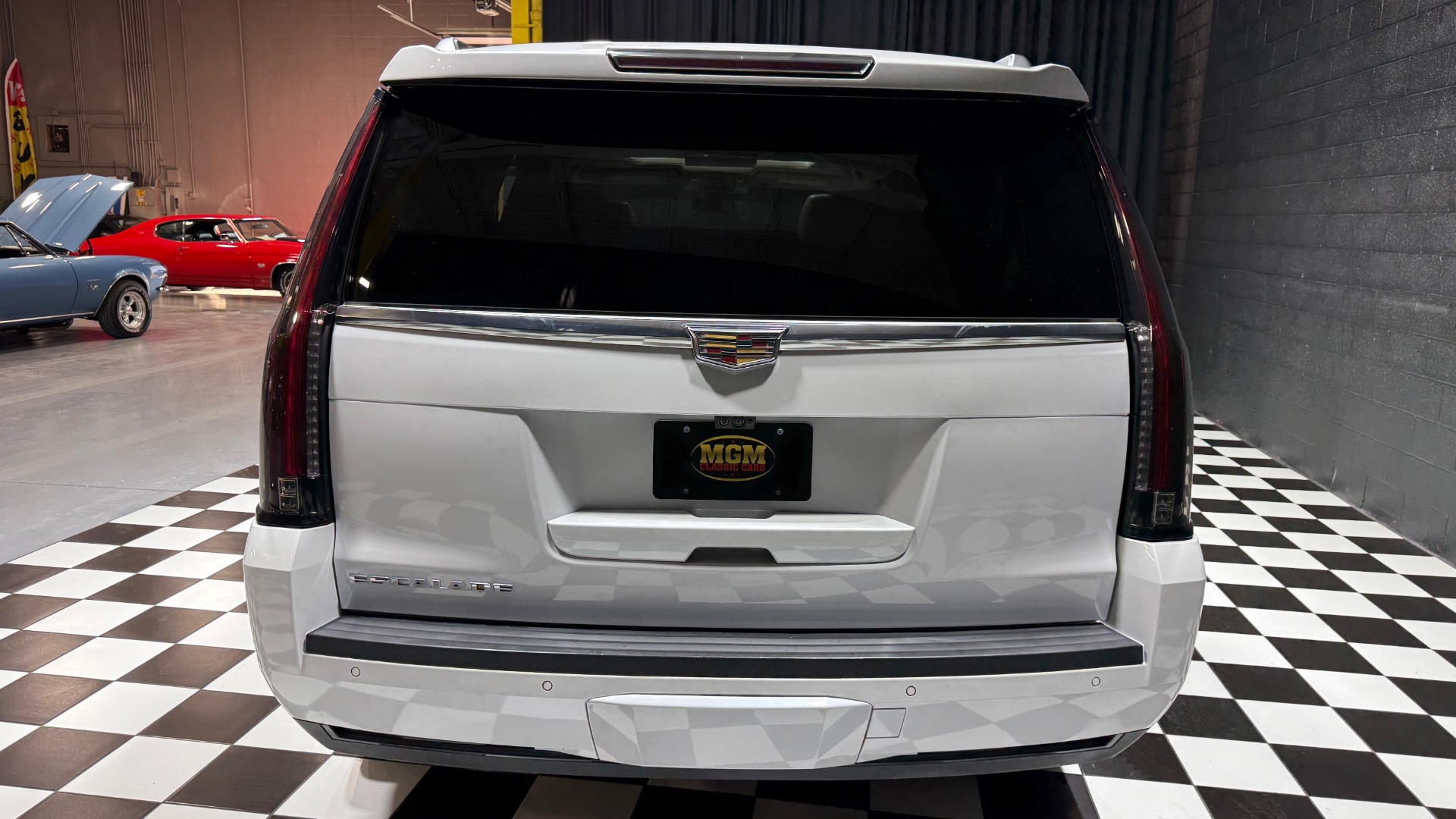 2020 Cadillac Escalade ESV 12