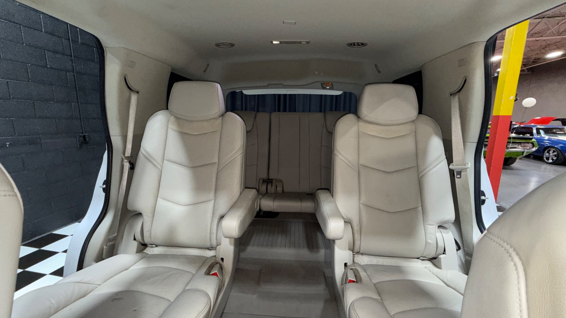 2020 Cadillac Escalade ESV 3