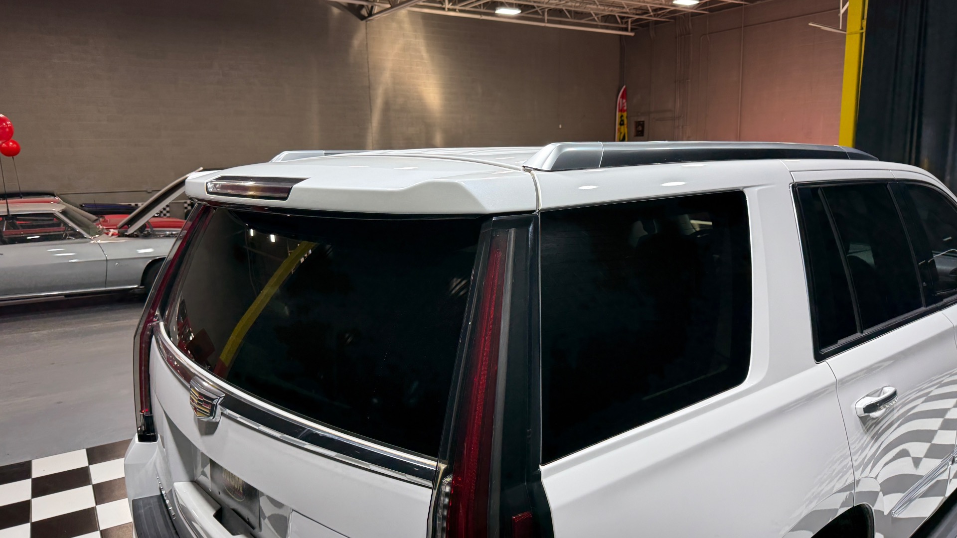 2020 Cadillac Escalade ESV 43