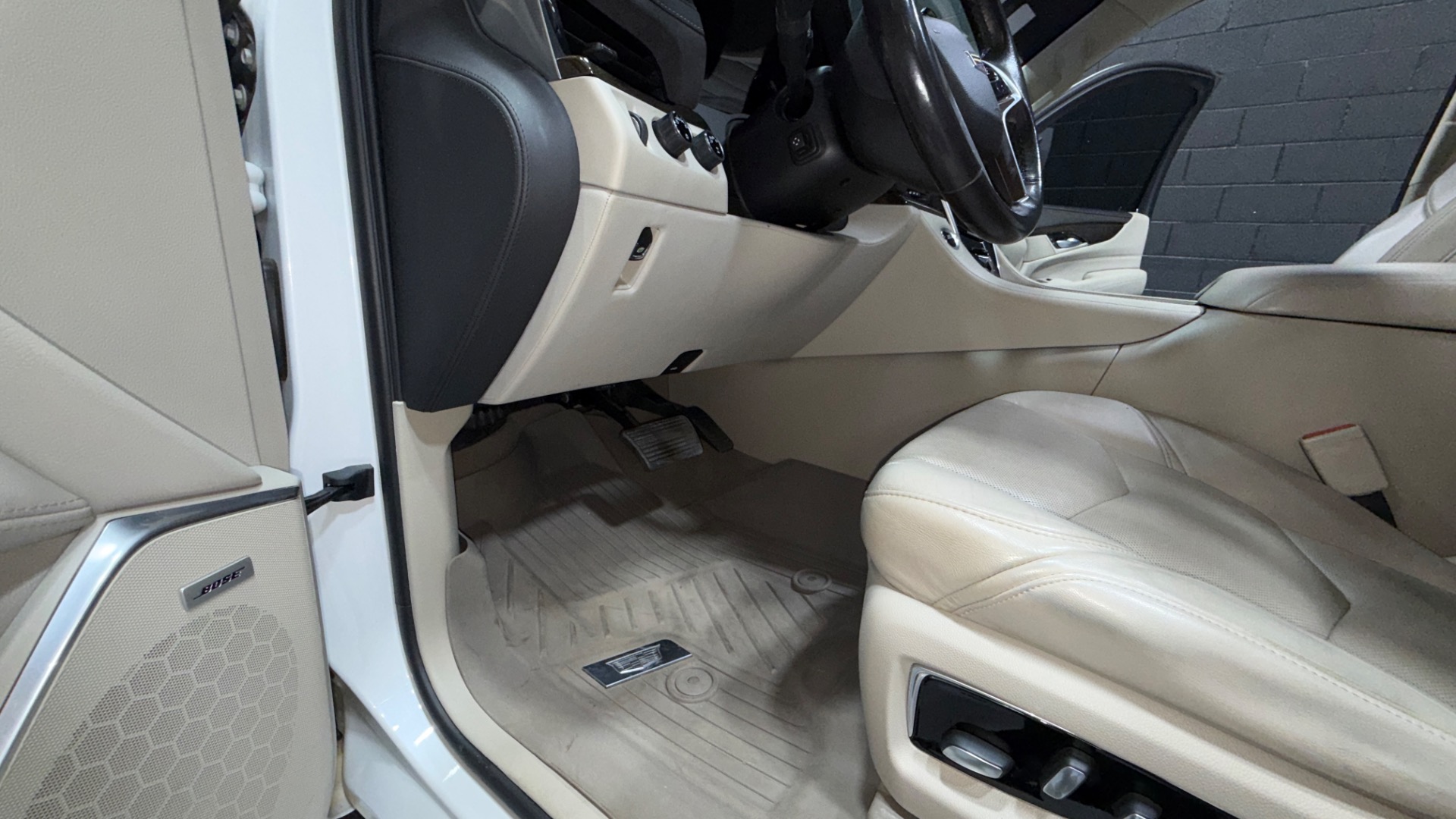 2020 Cadillac Escalade ESV 77
