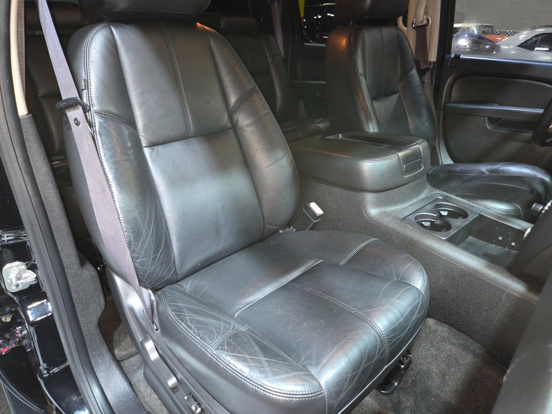2012 Chevrolet Avalanche 10