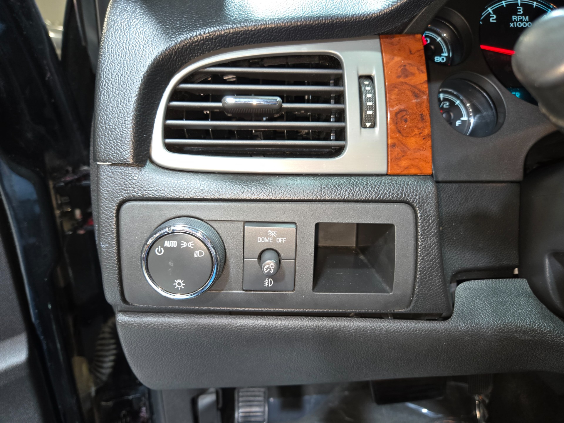 2012 Chevrolet Avalanche 113