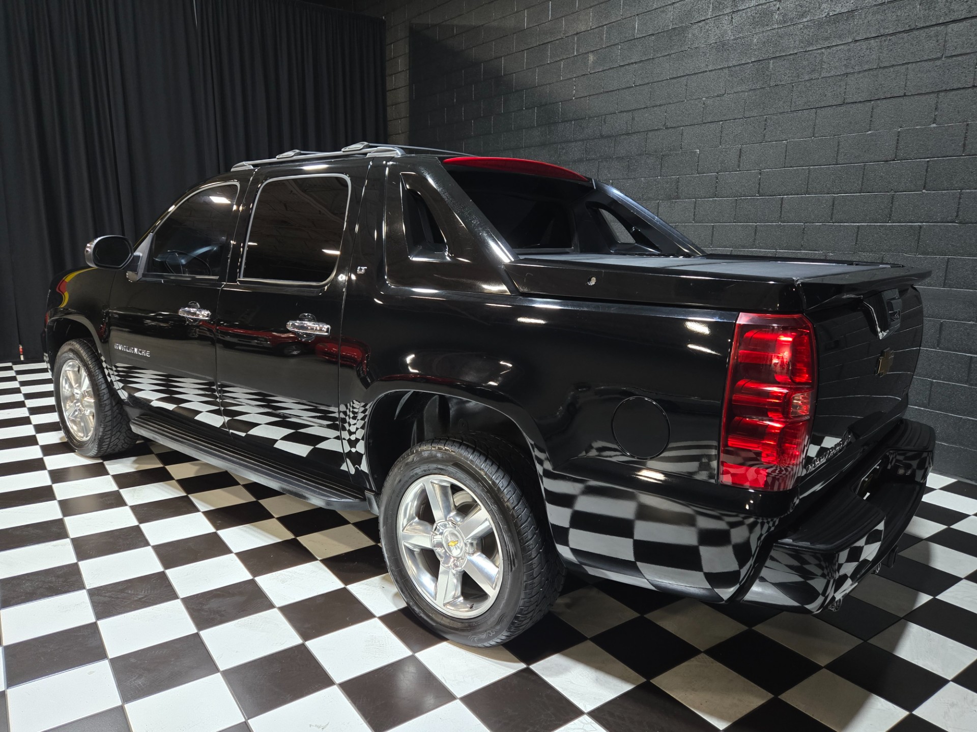 2012 Chevrolet Avalanche 22