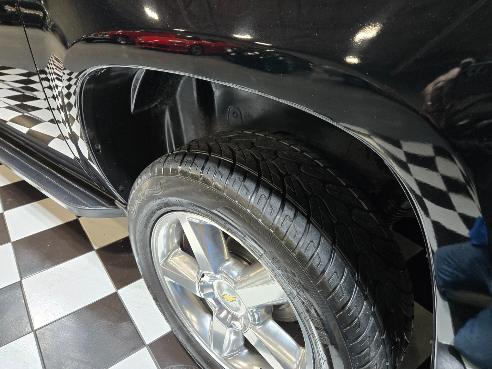 2012 Chevrolet Avalanche 24