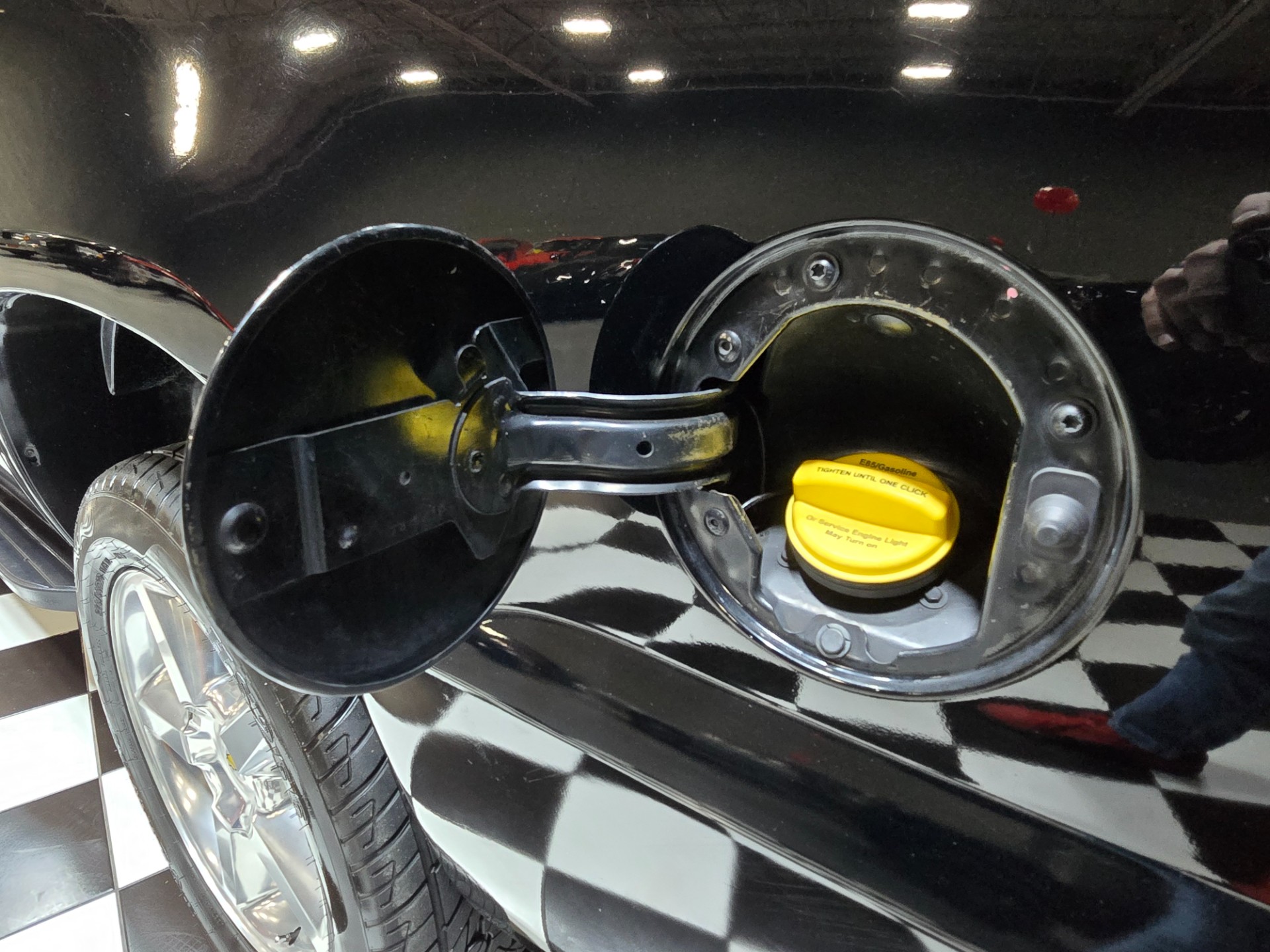 2012 Chevrolet Avalanche 30