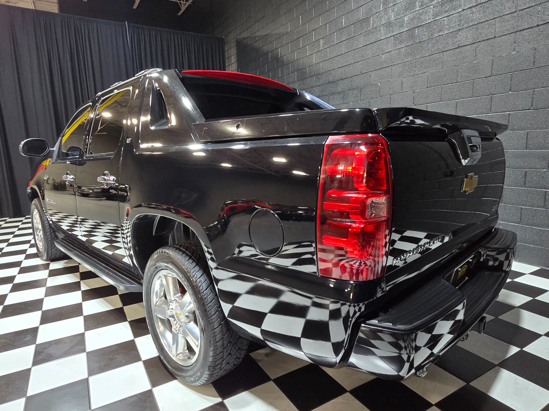 2012 Chevrolet Avalanche 31