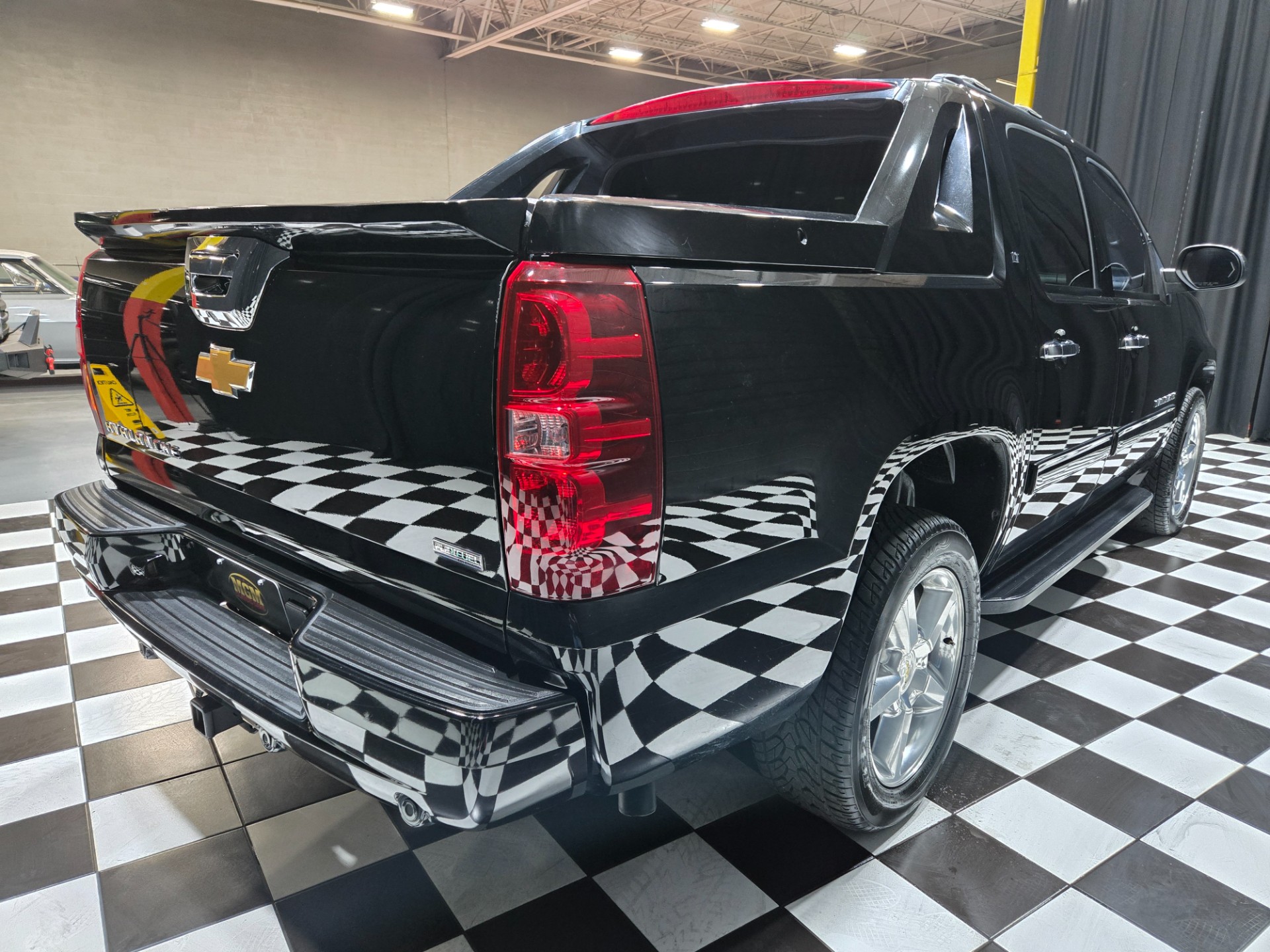 2012 Chevrolet Avalanche 40