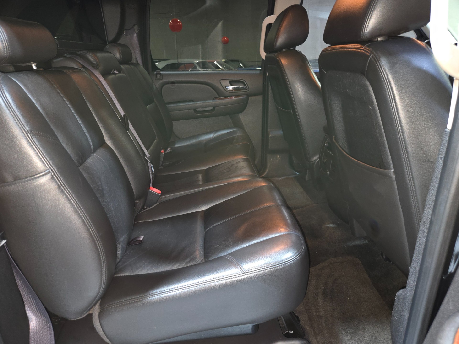 2012 Chevrolet Avalanche 48