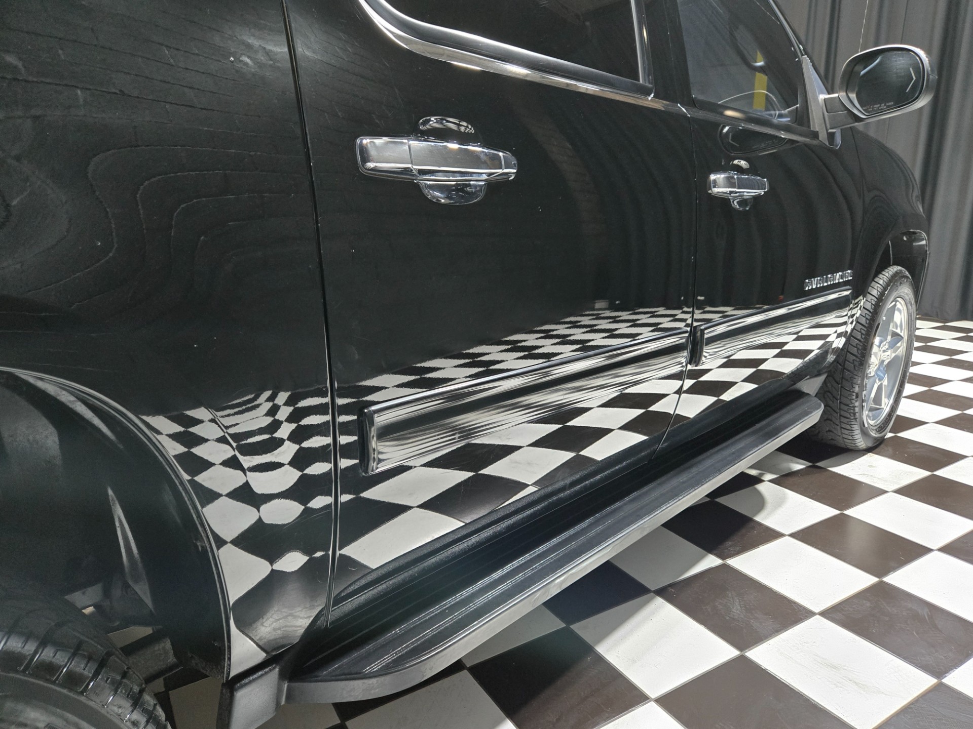 2012 Chevrolet Avalanche 51