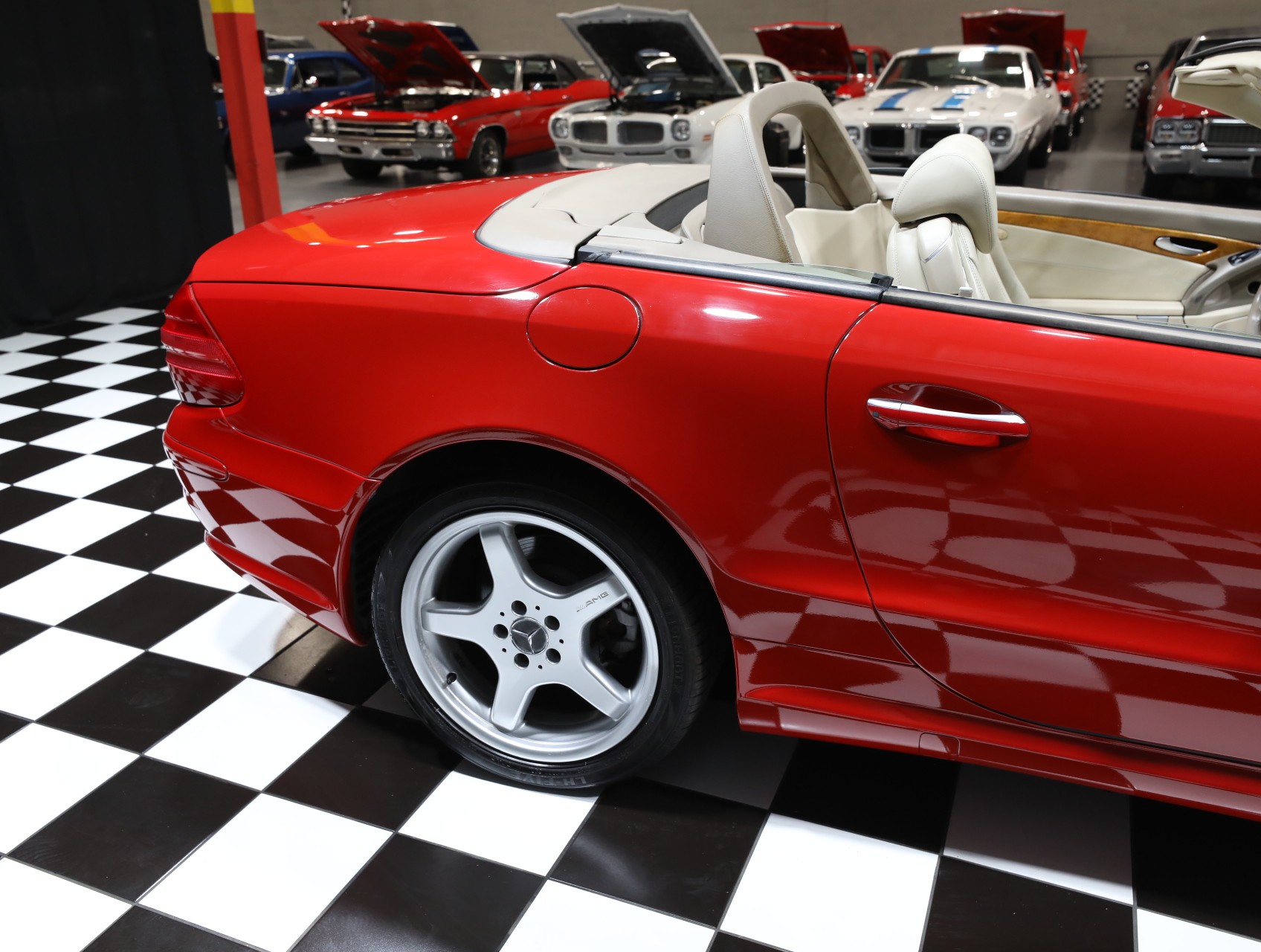 2003 Mercedes-Benz SL-Class 22