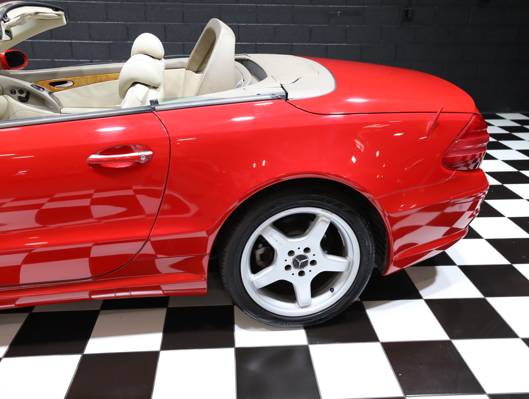 2003 Mercedes-Benz SL-Class 31