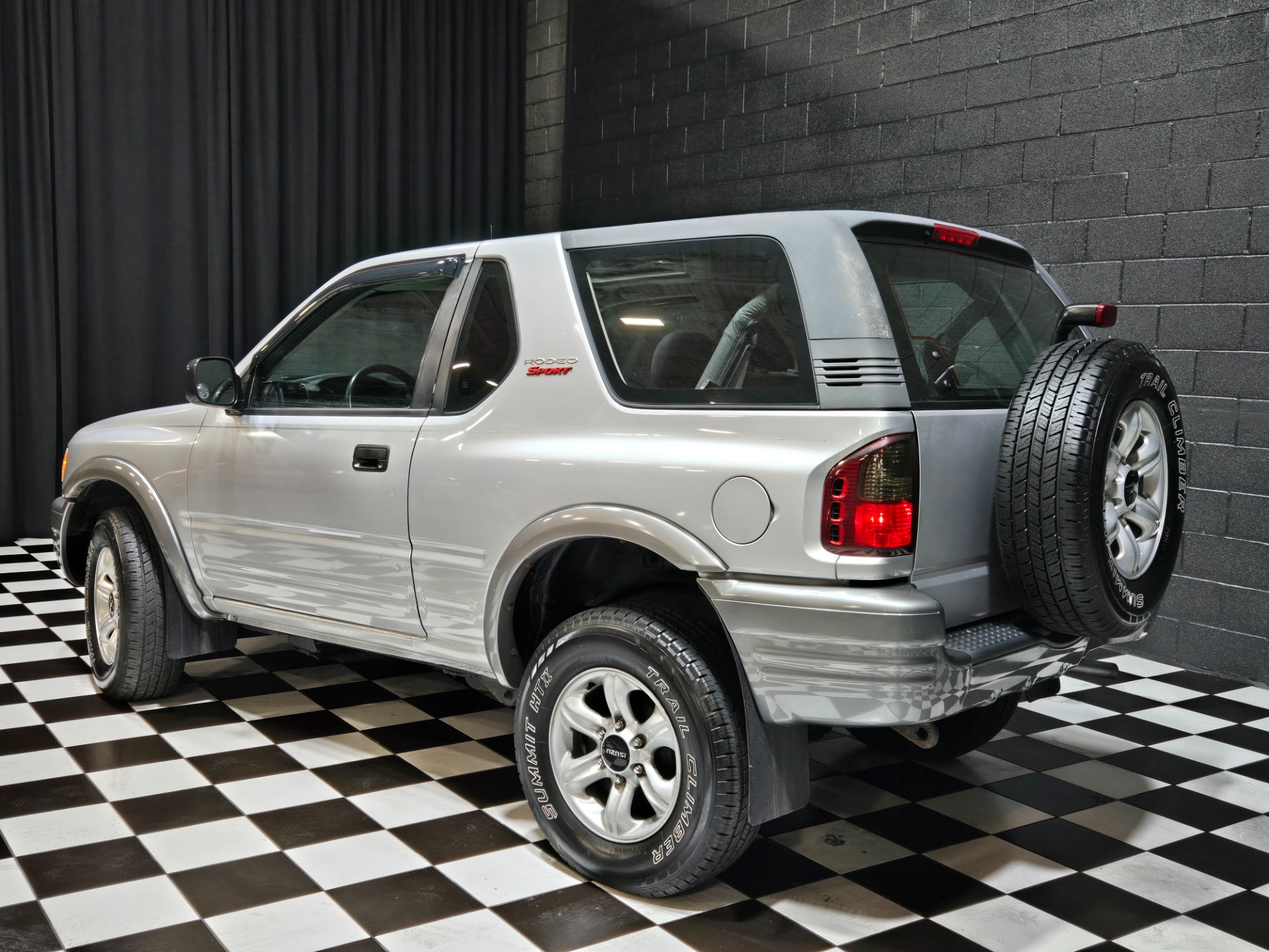 2002 Isuzu Rodeo Sport 103