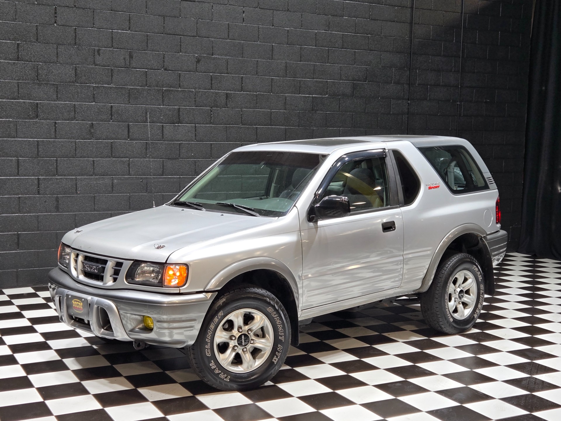 2002 Isuzu Rodeo Sport 104