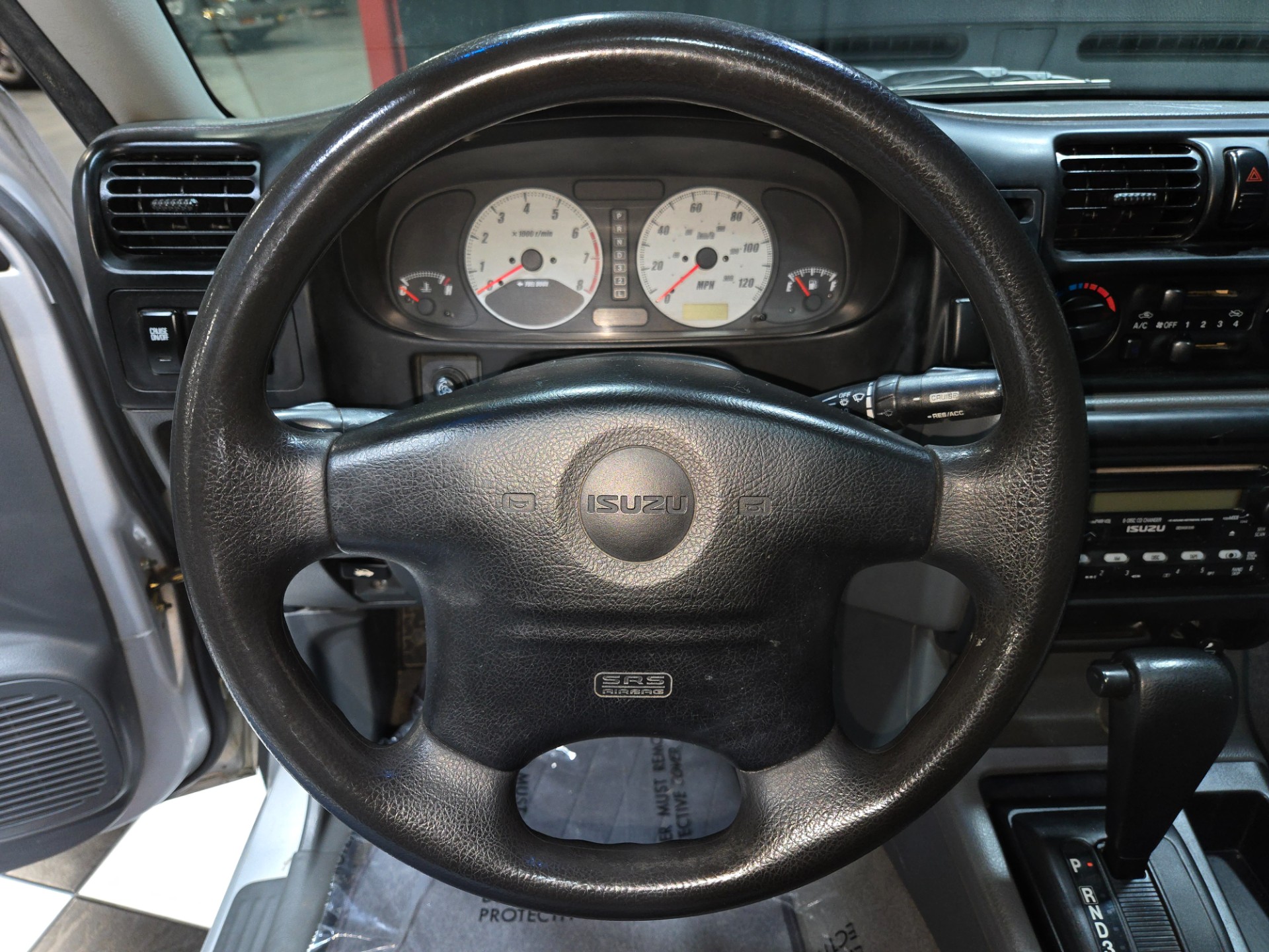 2002 Isuzu Rodeo Sport 11