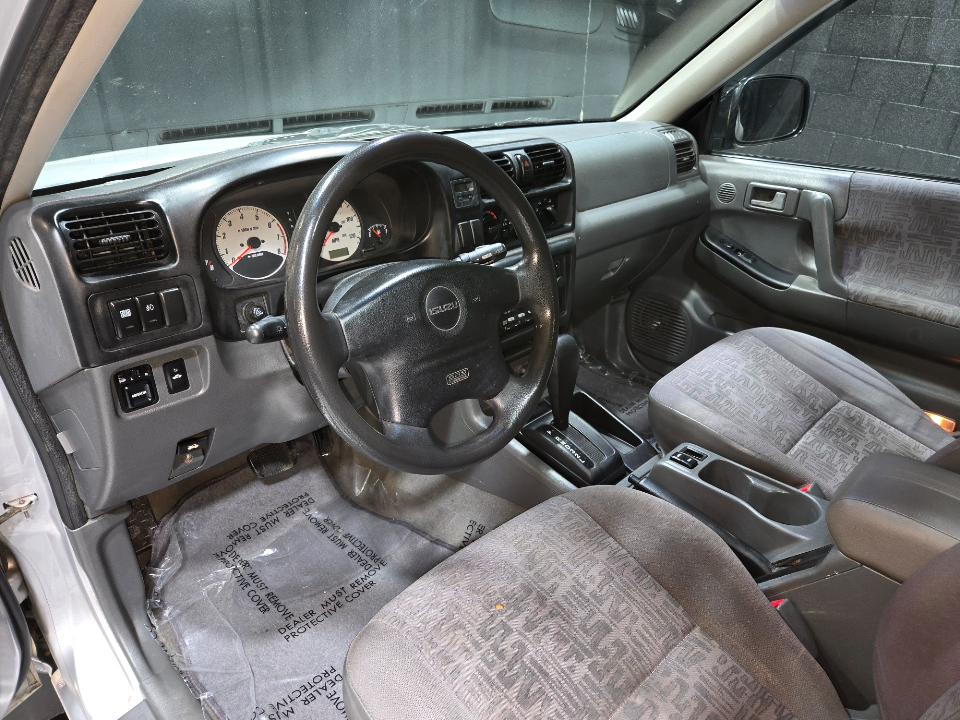 2002 Isuzu Rodeo Sport 13