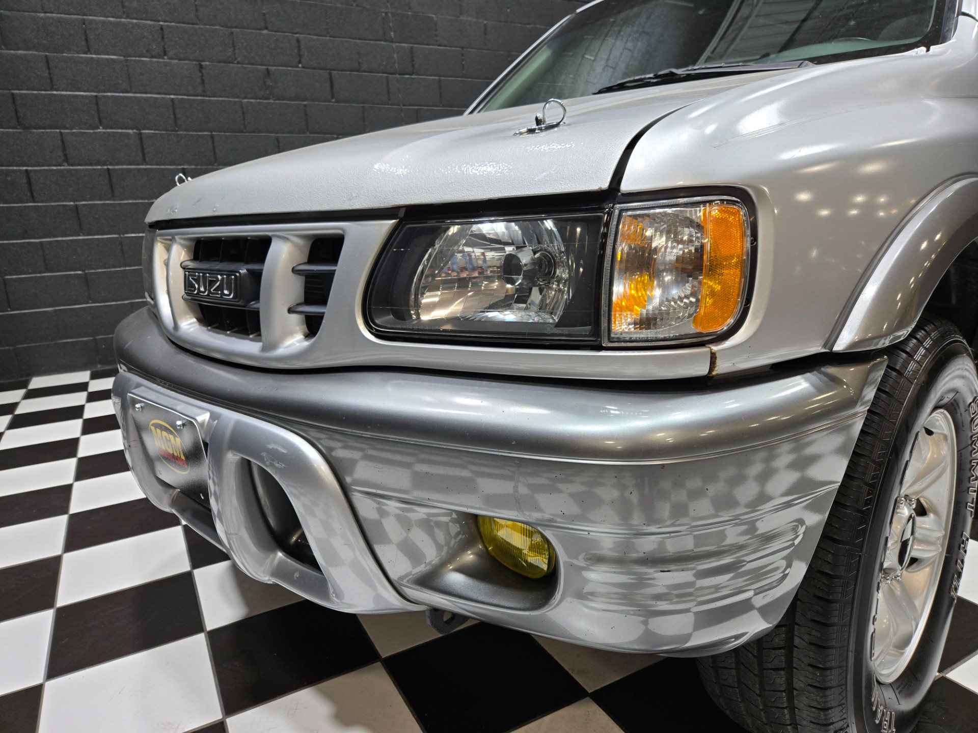2002 Isuzu Rodeo Sport 16