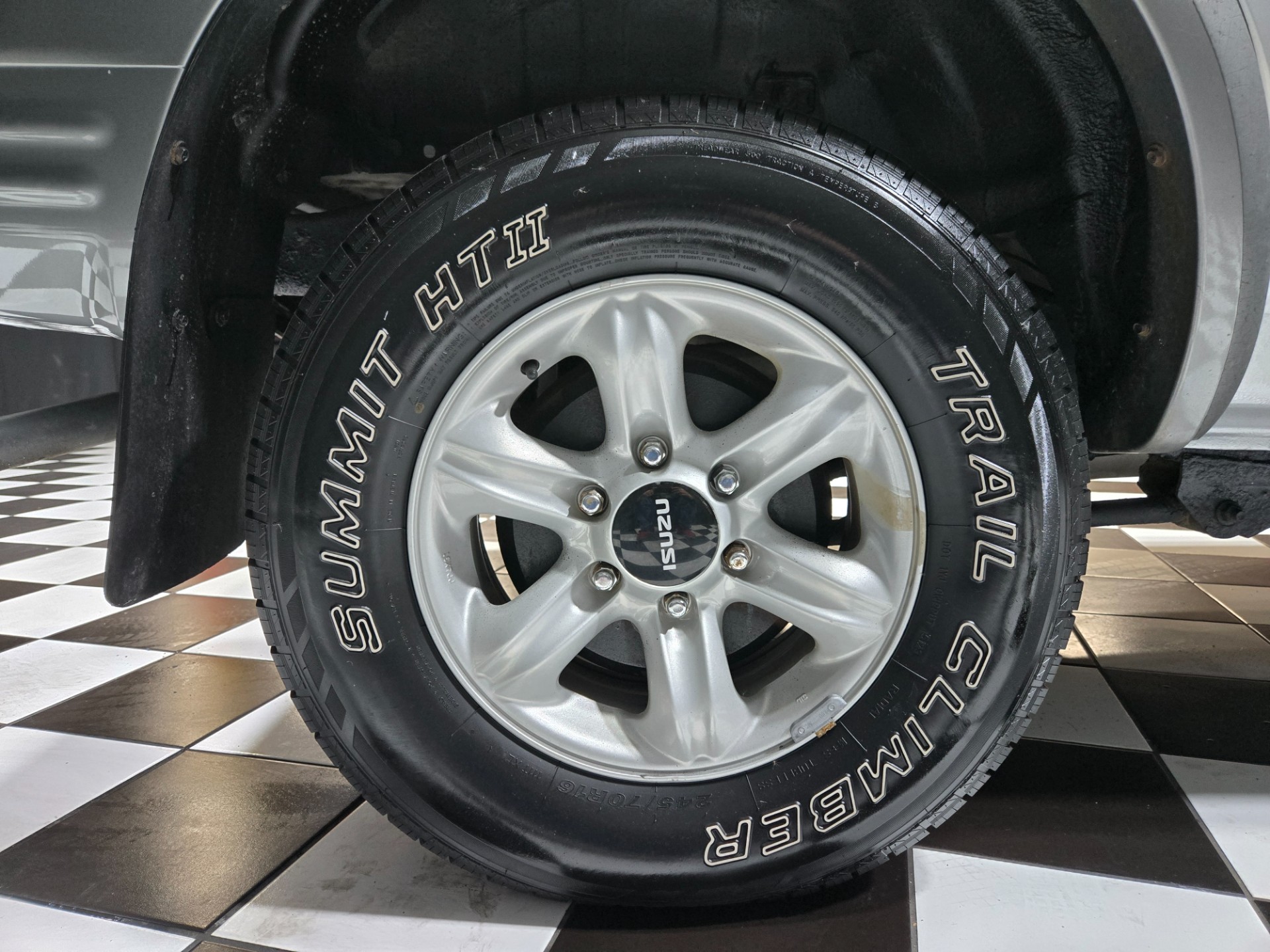 2002 Isuzu Rodeo Sport 48