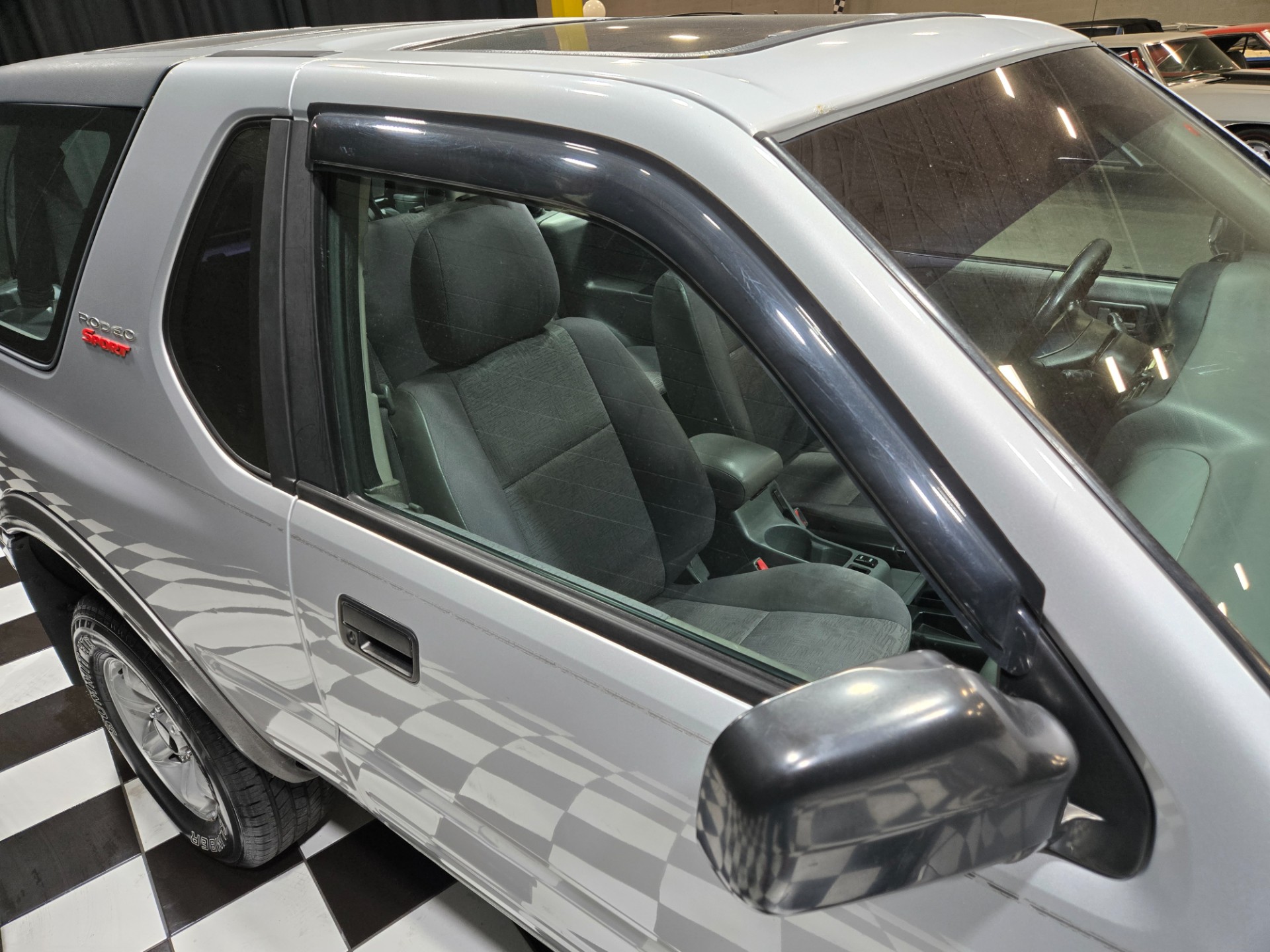 2002 Isuzu Rodeo Sport 51