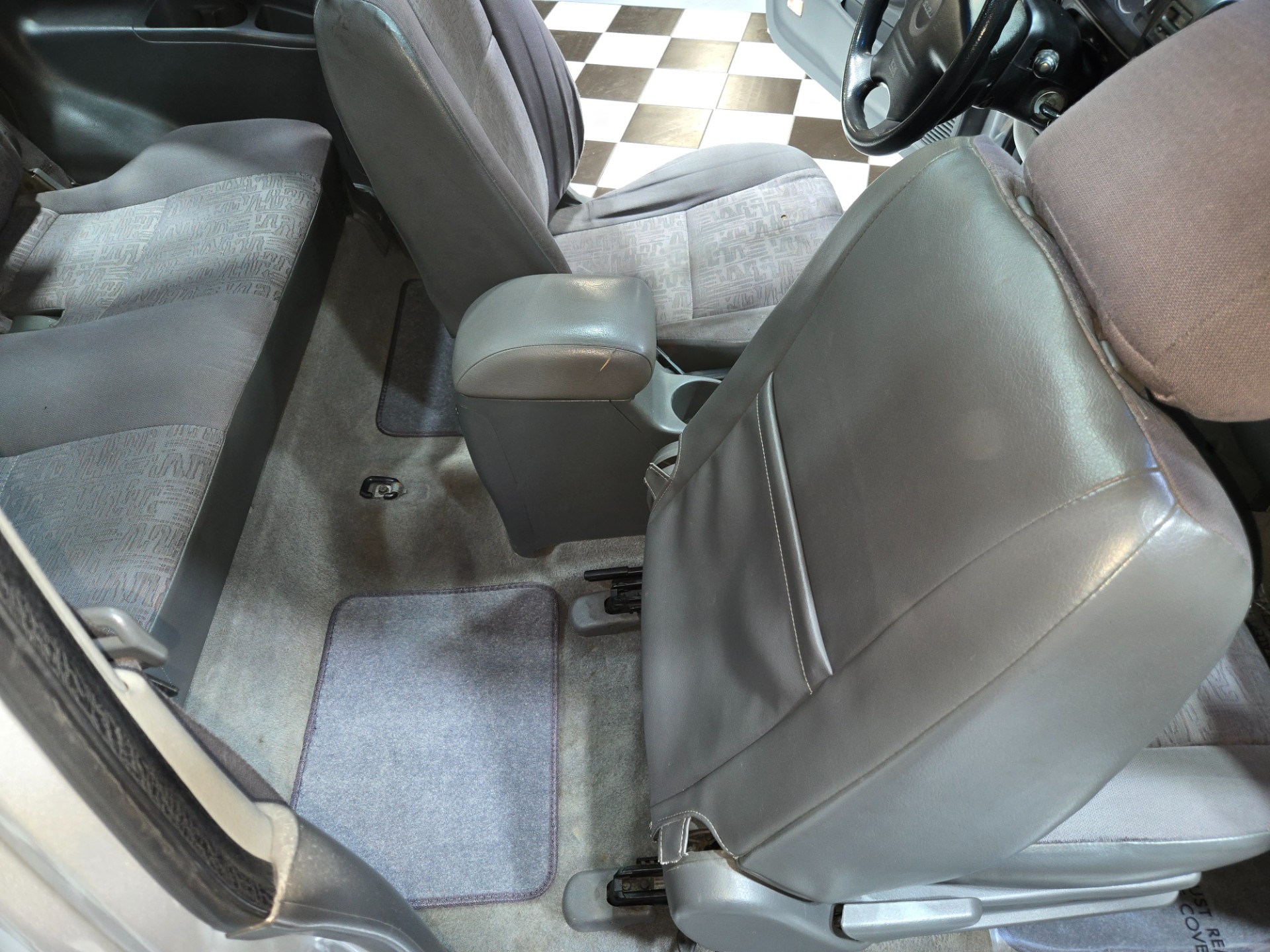 2002 Isuzu Rodeo Sport 93