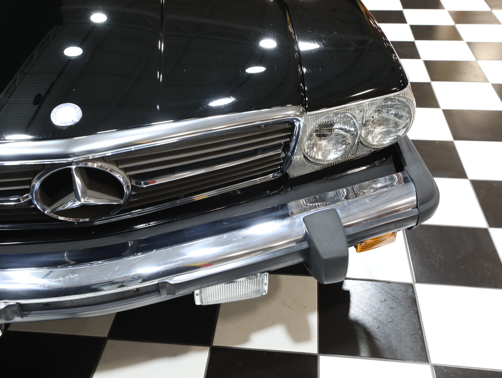 1989 Mercedes-Benz 560-Class 16