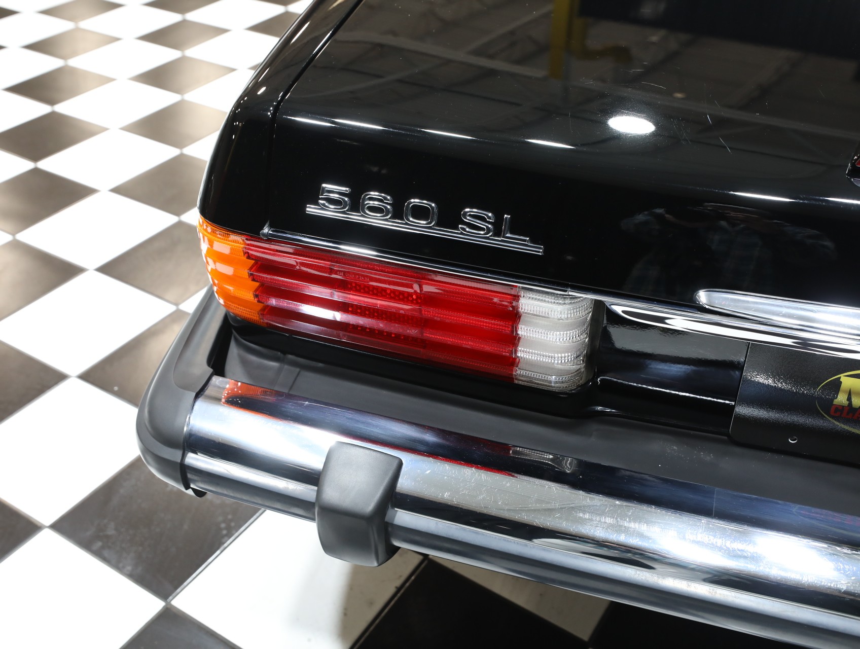 1989 Mercedes-Benz 560-Class 26