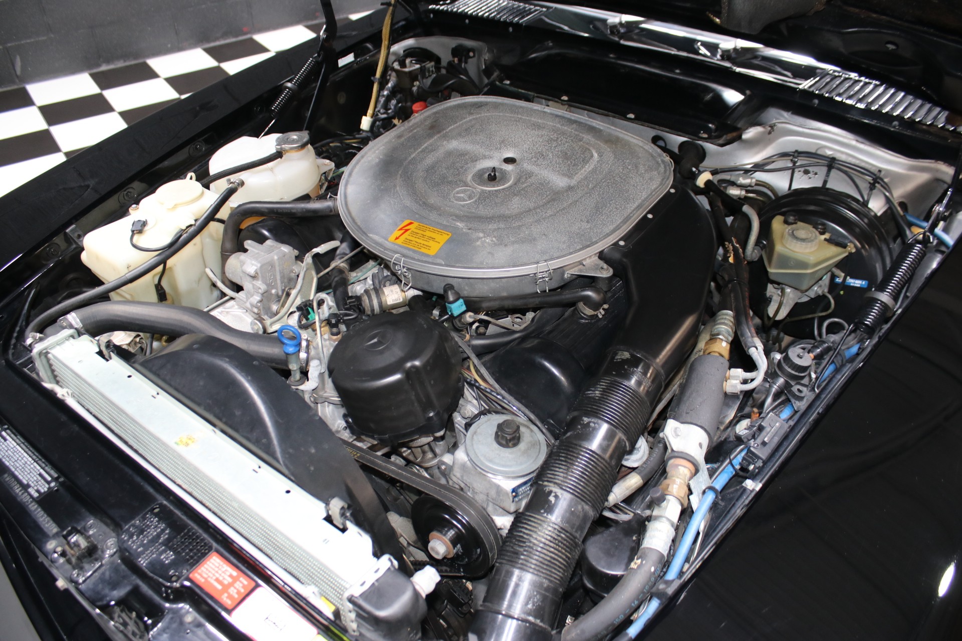 1989 Mercedes-Benz 560-Class 3