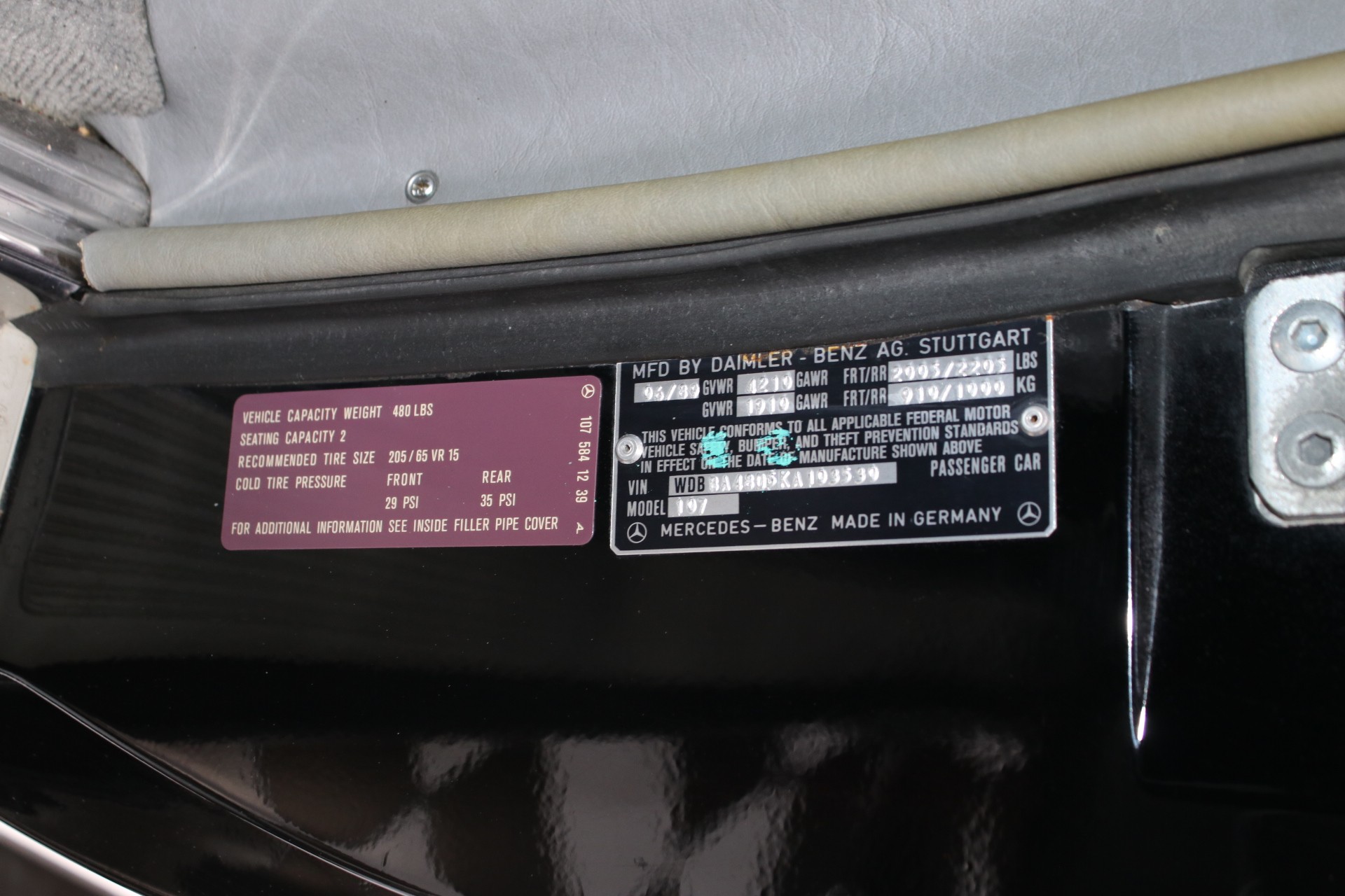 1989 Mercedes-Benz 560-Class 62