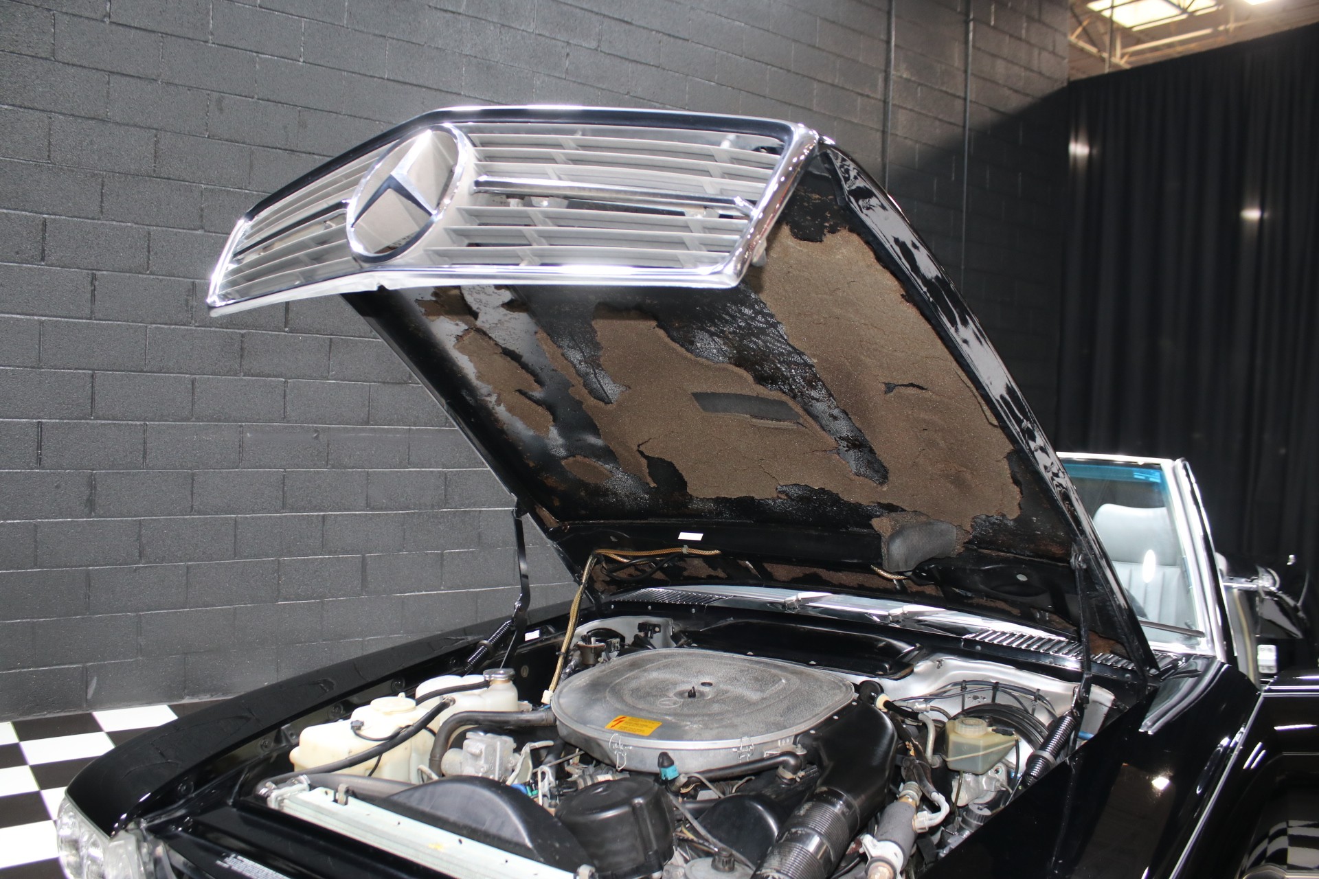 1989 Mercedes-Benz 560-Class 70