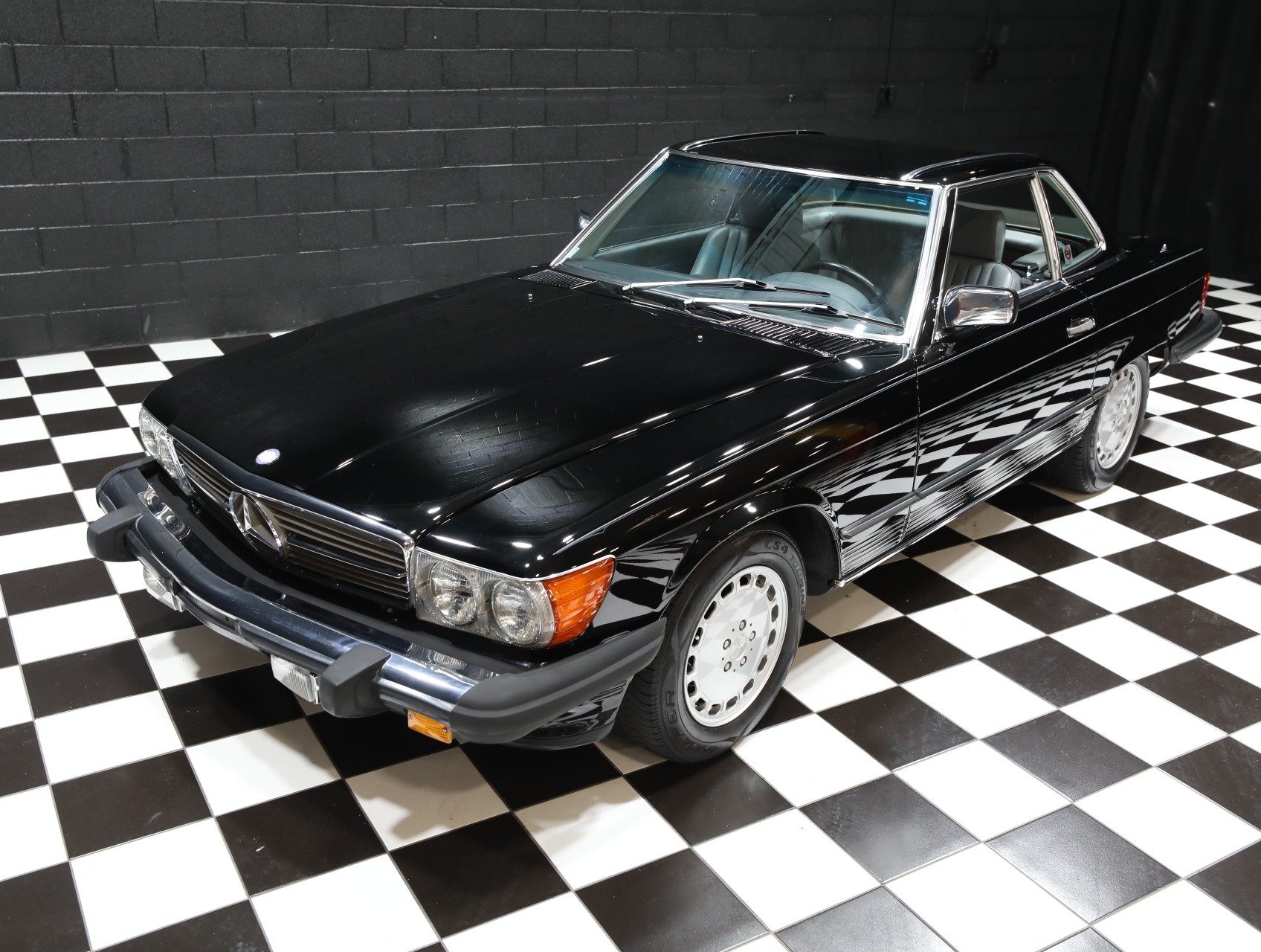 1989 Mercedes-Benz 560-Class 7