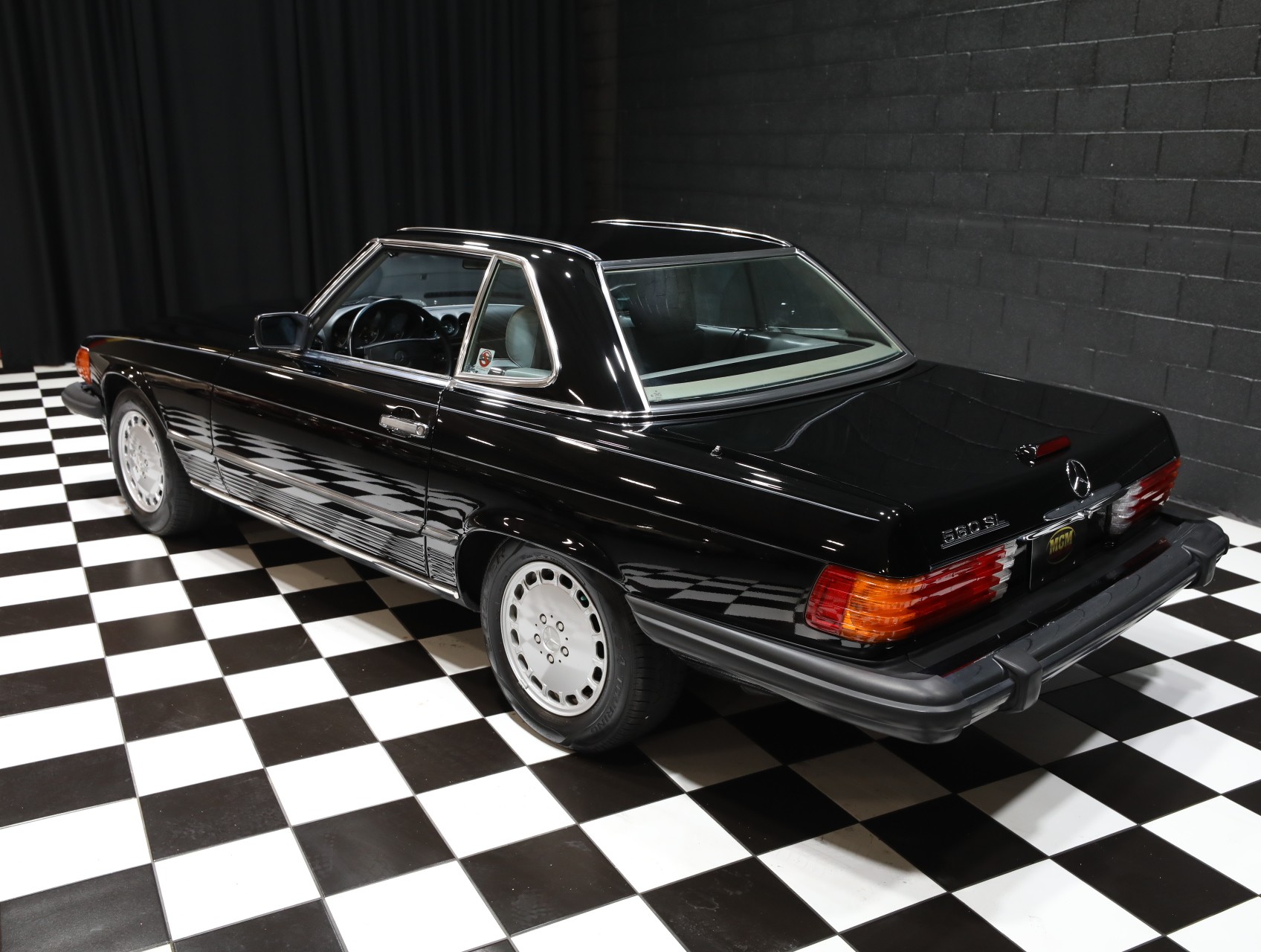 1989 Mercedes-Benz 560-Class 8
