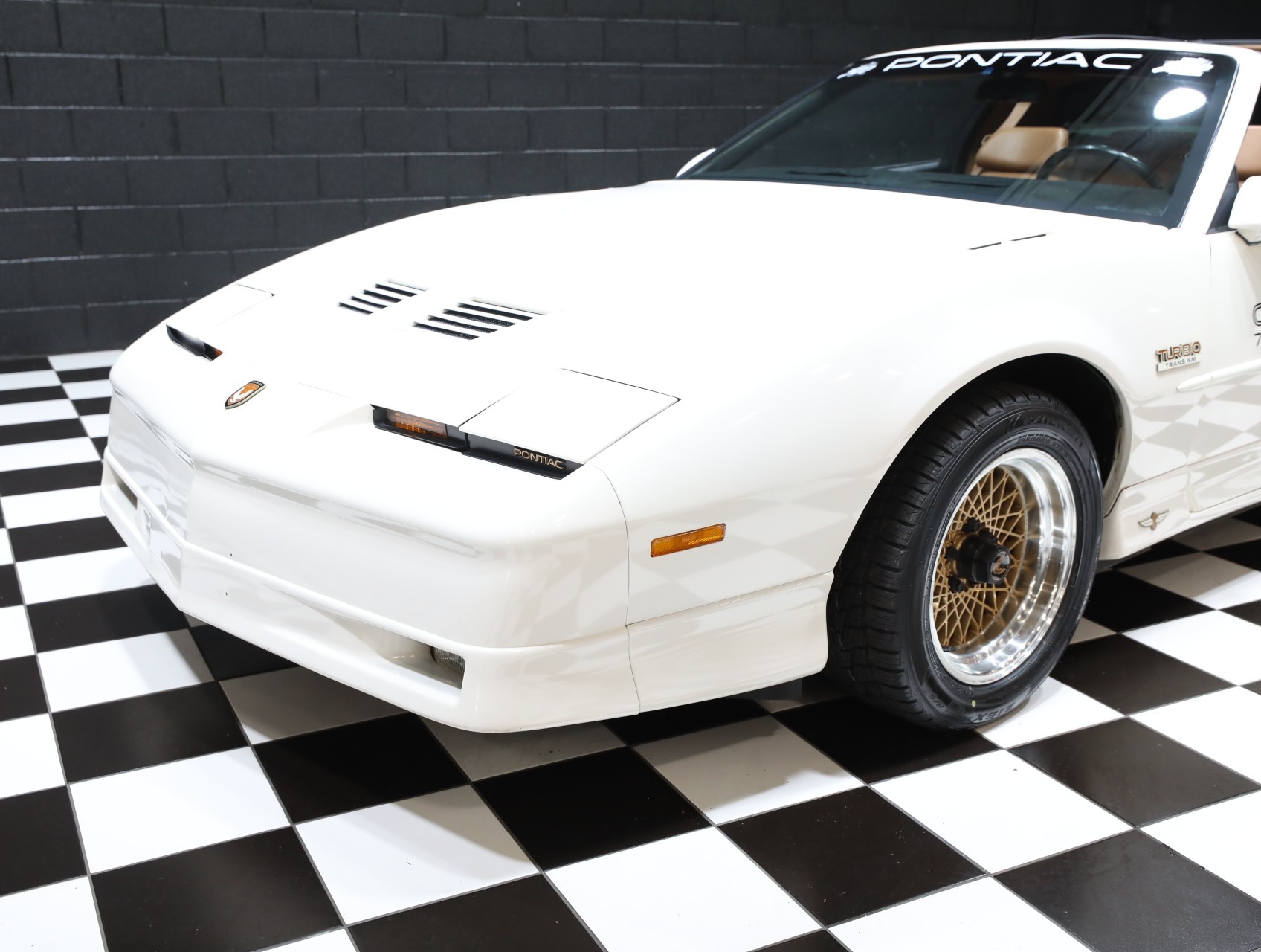 1989 Pontiac Firebird 12